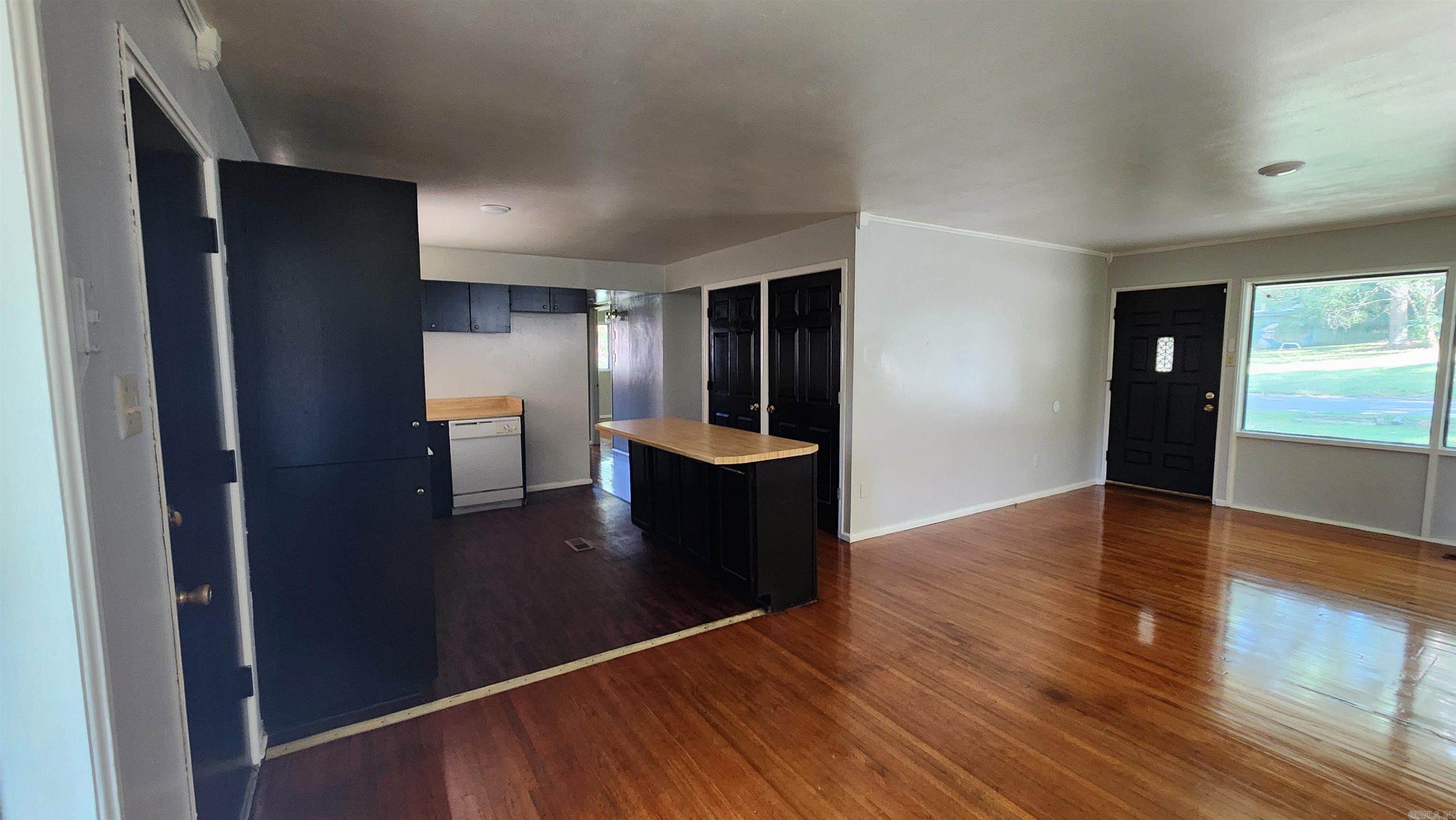 2 Southmont Drive Property Photo 4