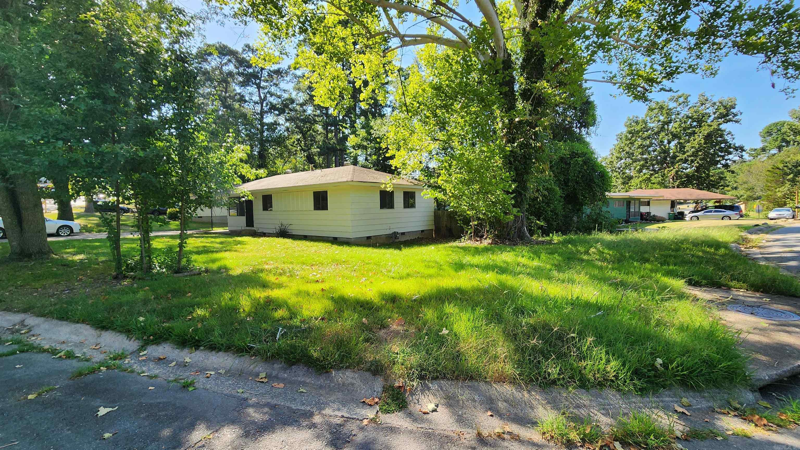 2 Southmont Drive Property Photo 23