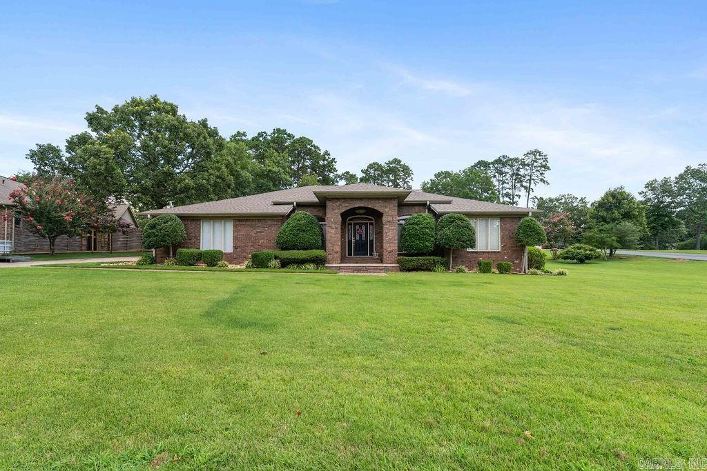 1010 Huntington Place Property Photo 6