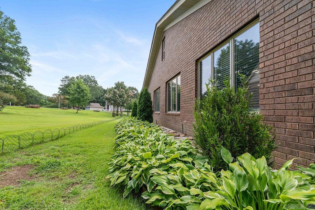 1010 Huntington Place Property Photo 8