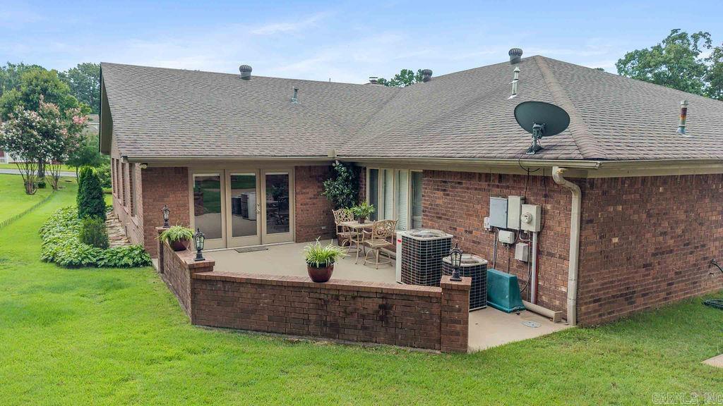 1010 Huntington Place Property Photo 11