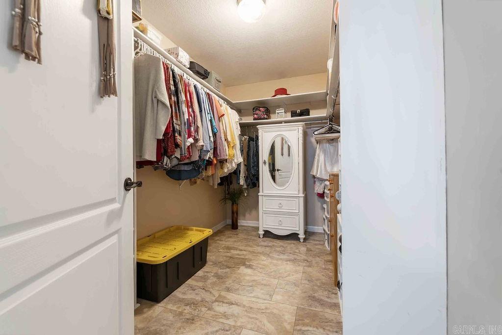 1010 Huntington Place Property Photo 38