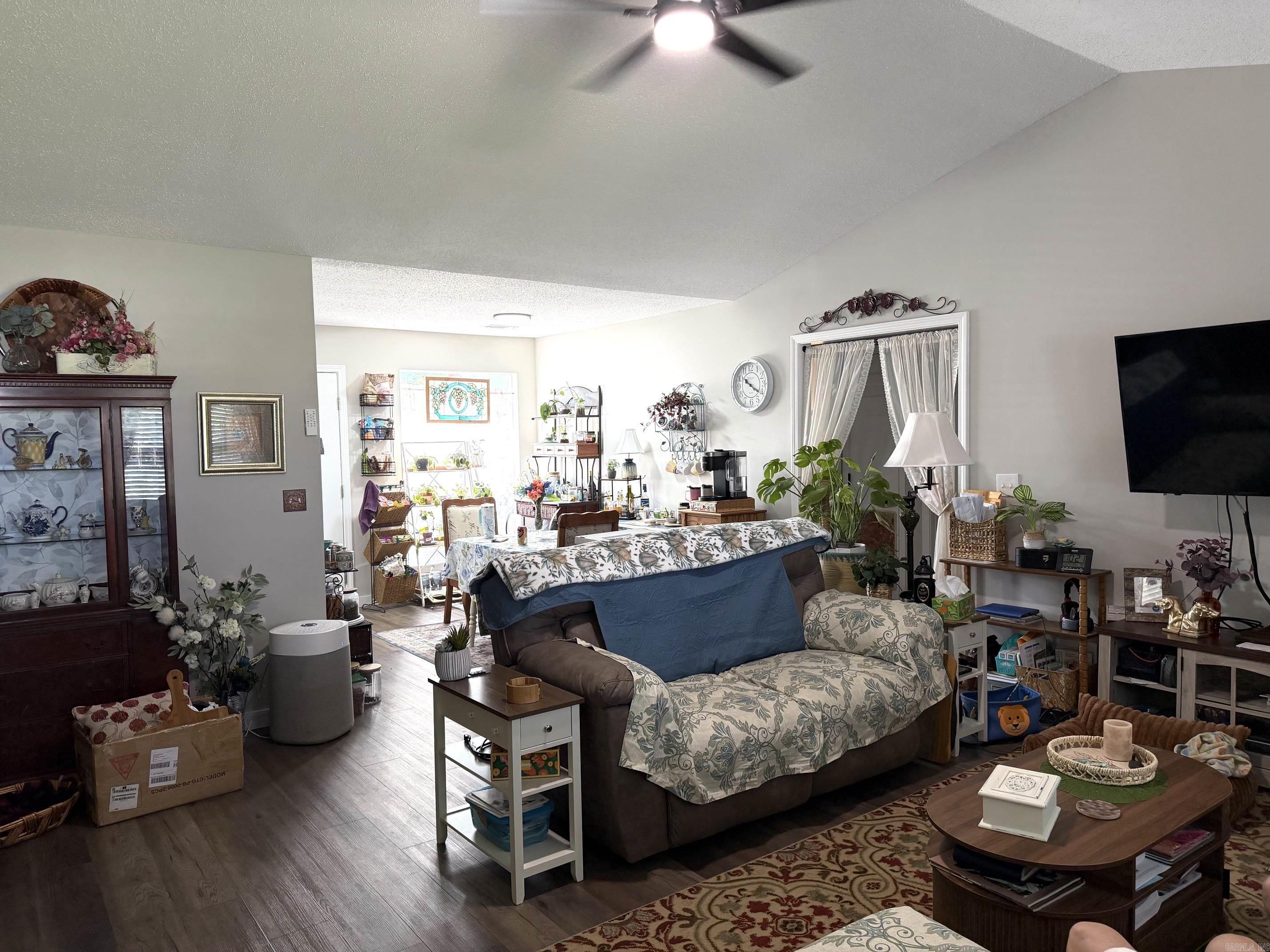 409 Atoka Property Photo 10