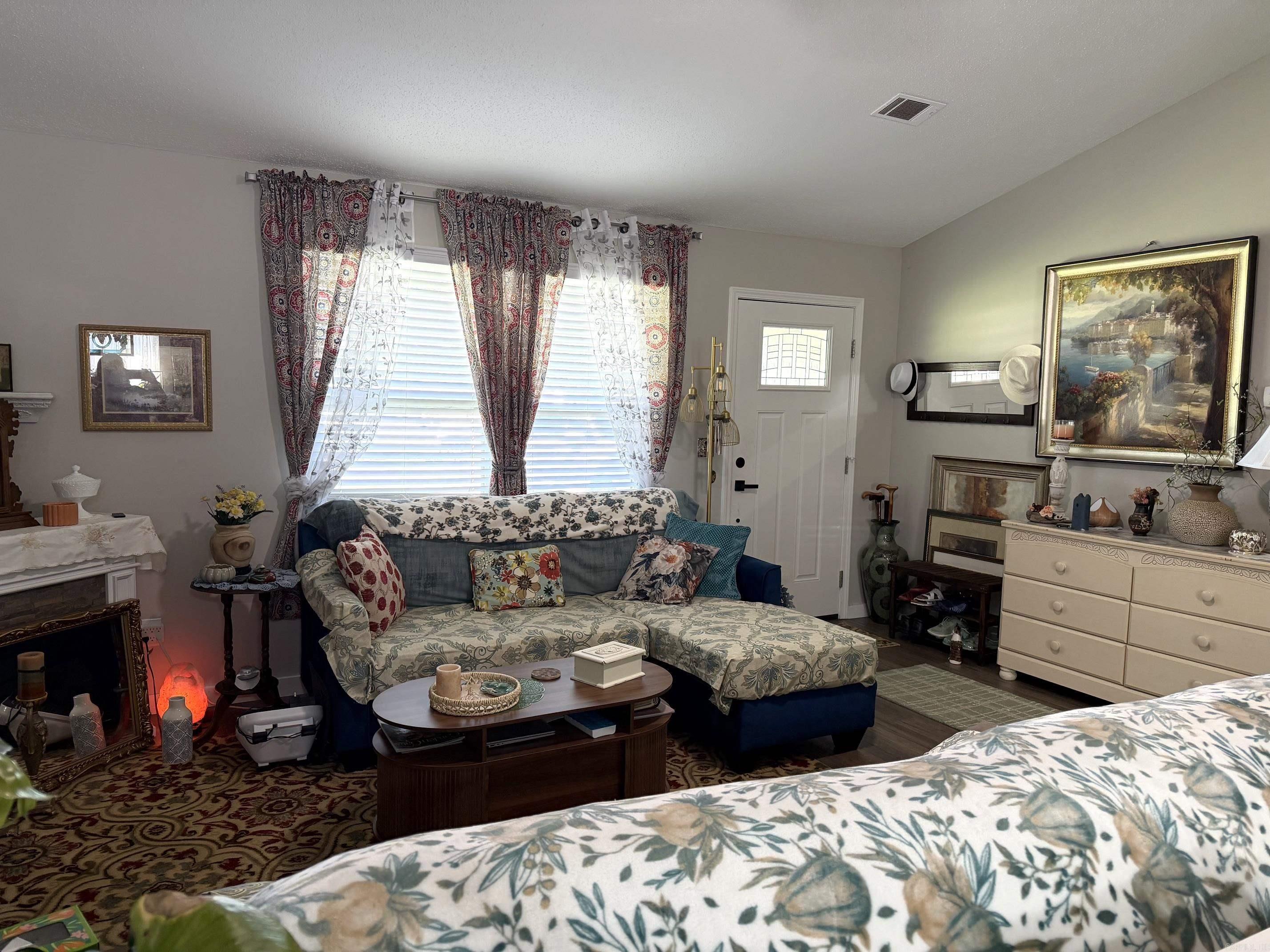 409 Atoka Property Photo 12
