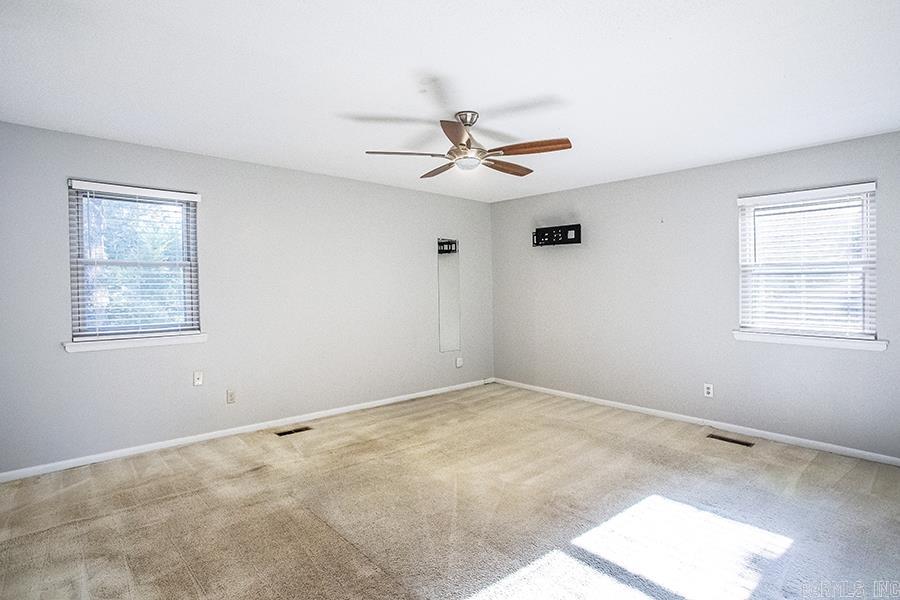 1513 Pickering Property Photo 32