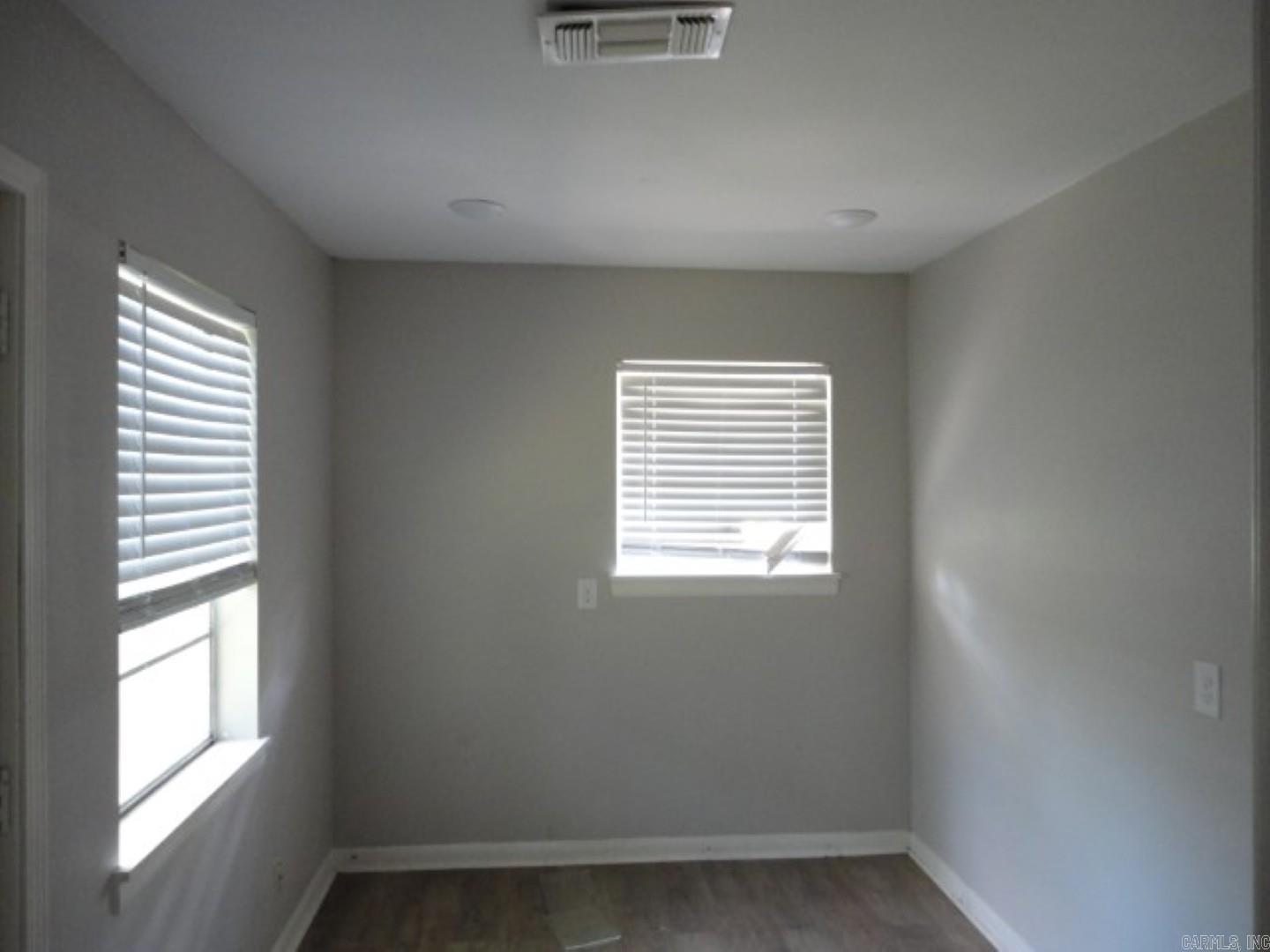 2605 W 37th Avenue Property Photo 13
