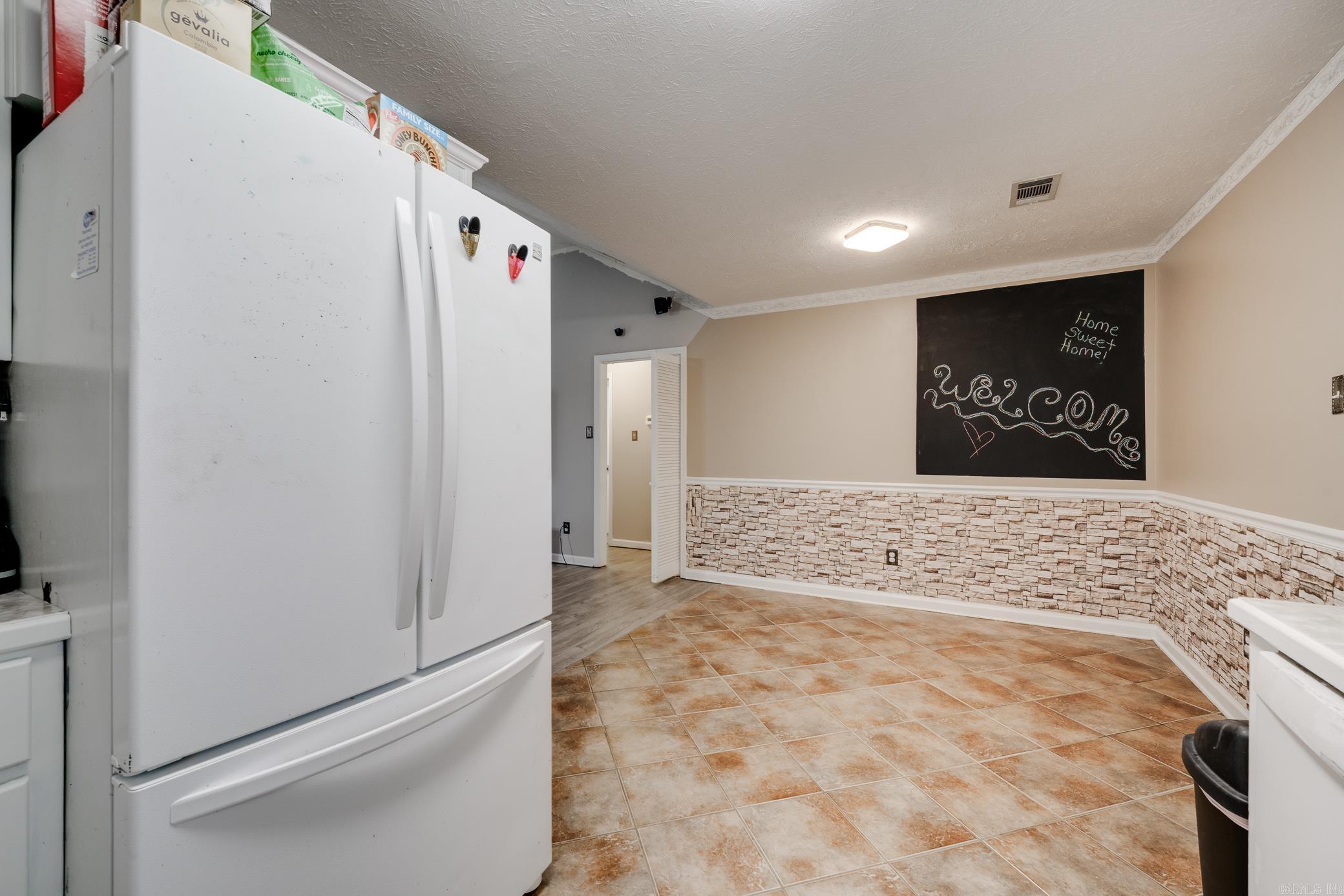 14 Triple J Property Photo 15