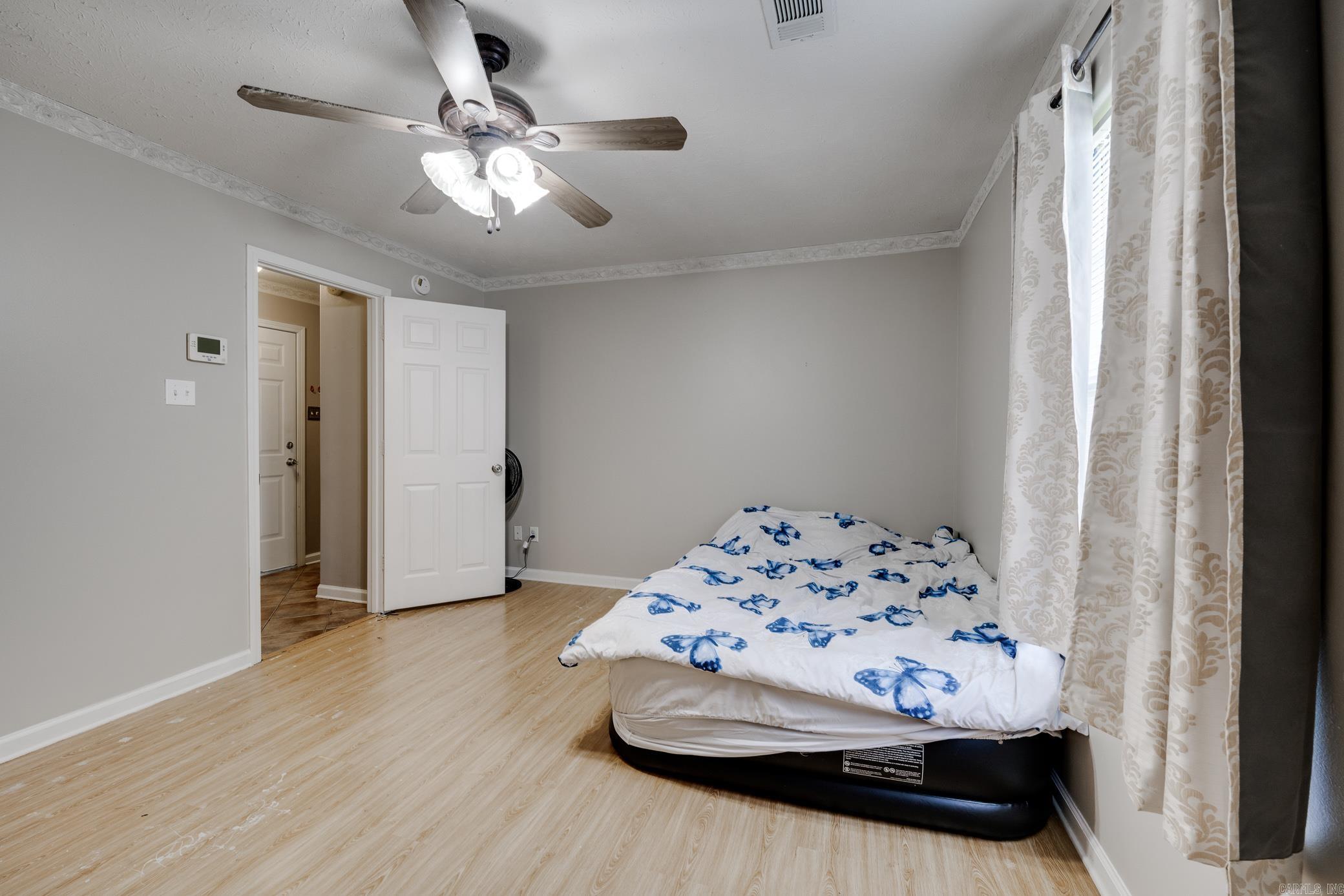 14 Triple J Property Photo 18