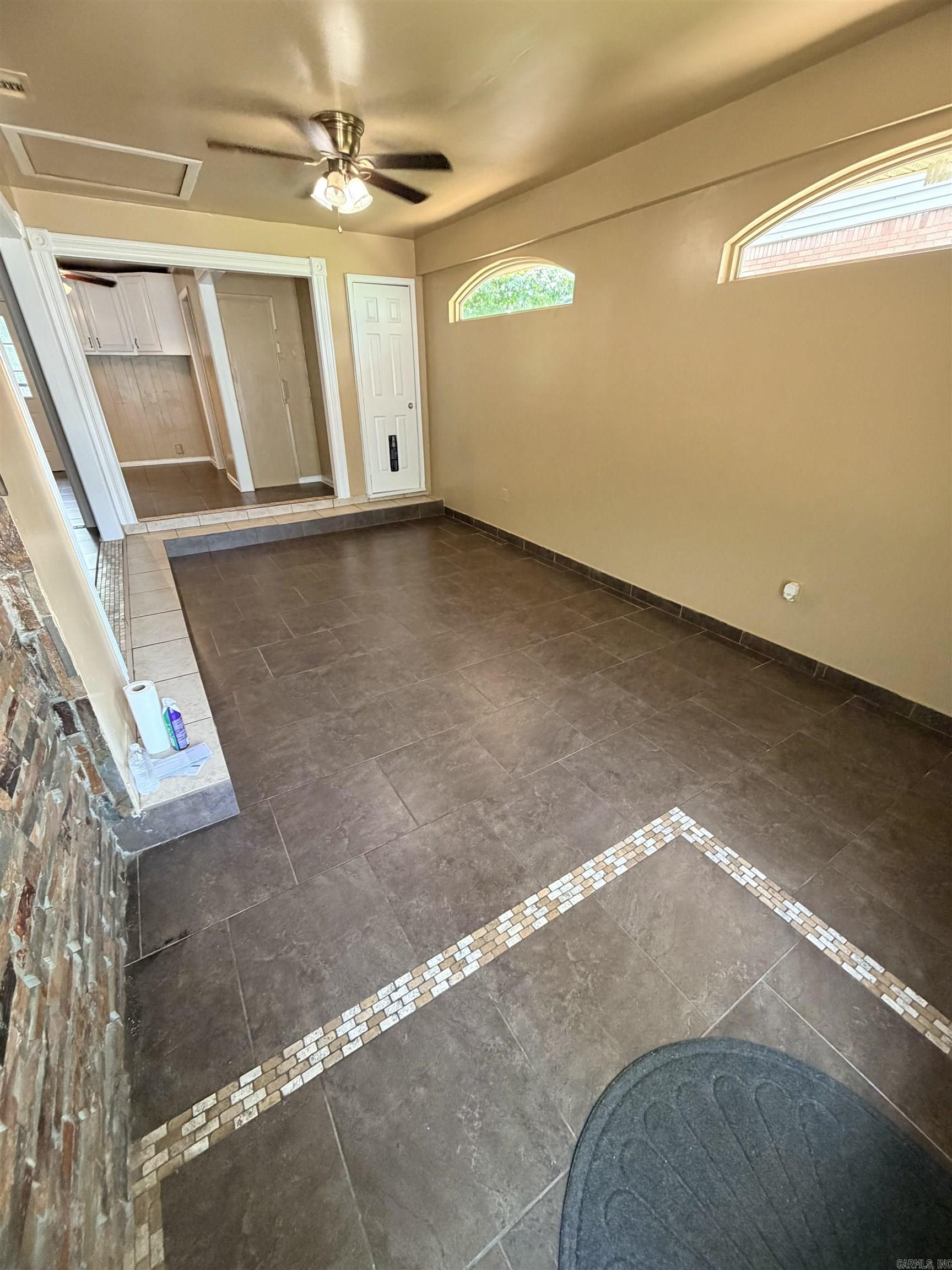 5203 Wycliffe Drive Property Photo 6