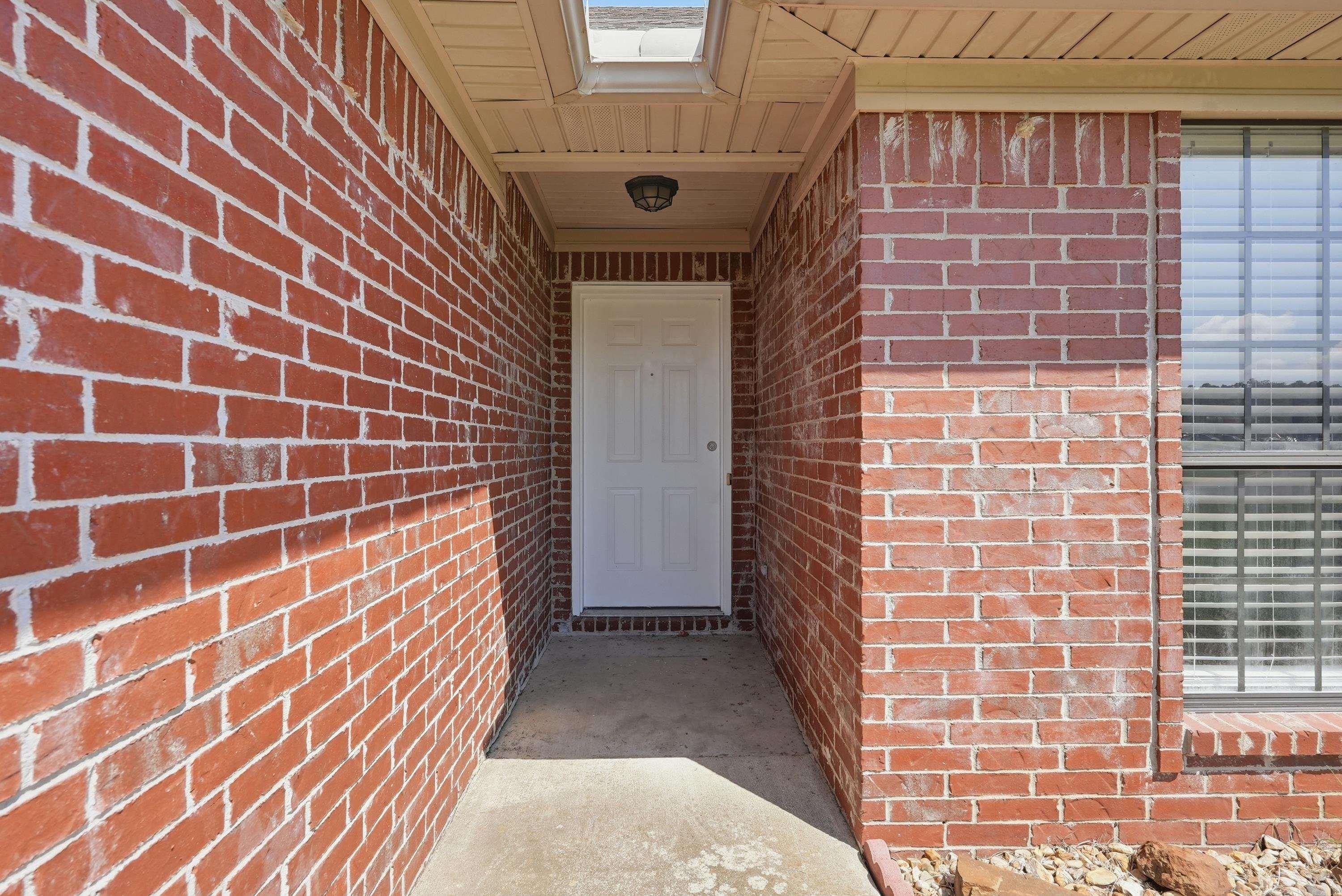 2460 Apple Blossom Property Photo 3