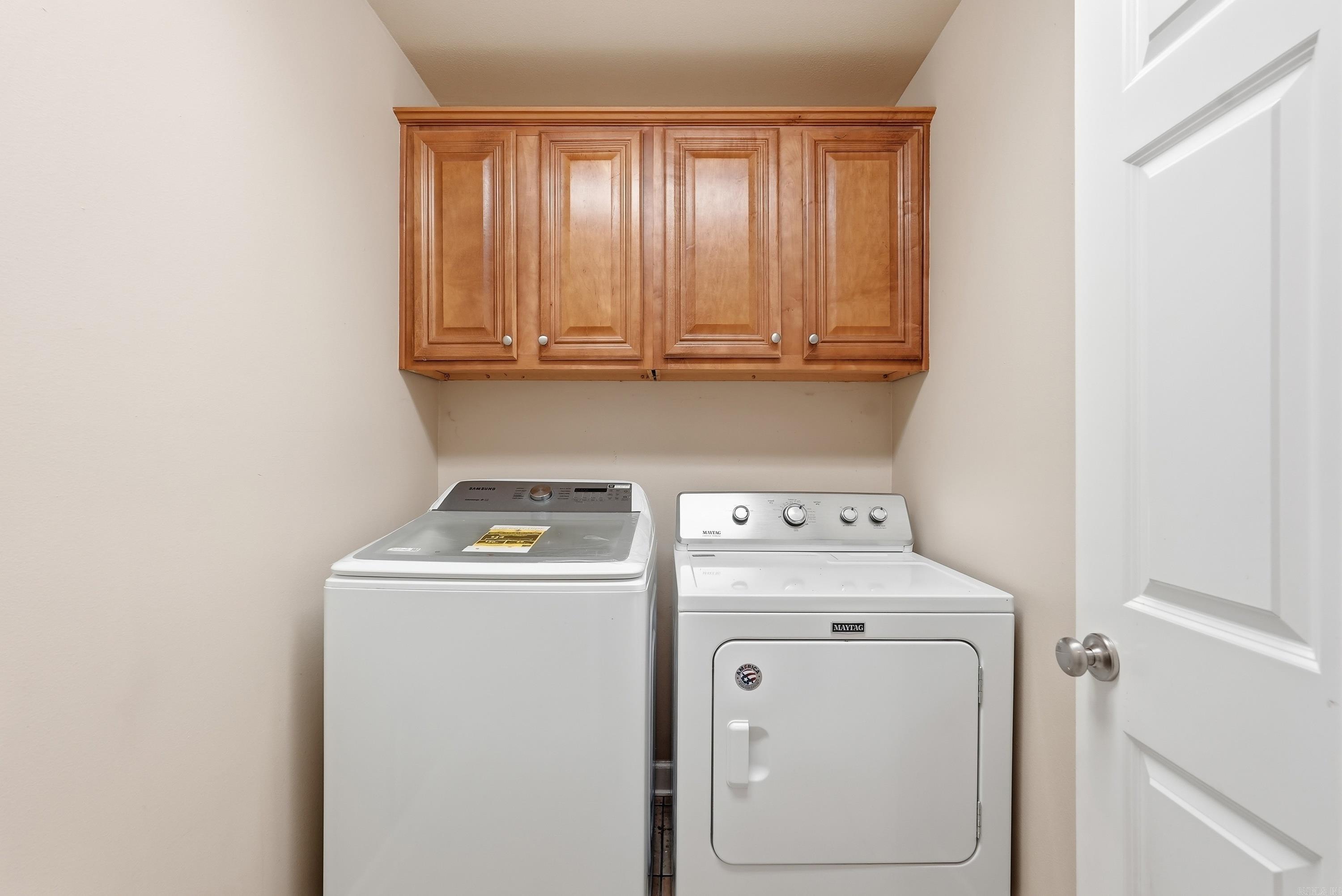 2460 Apple Blossom Property Photo 20