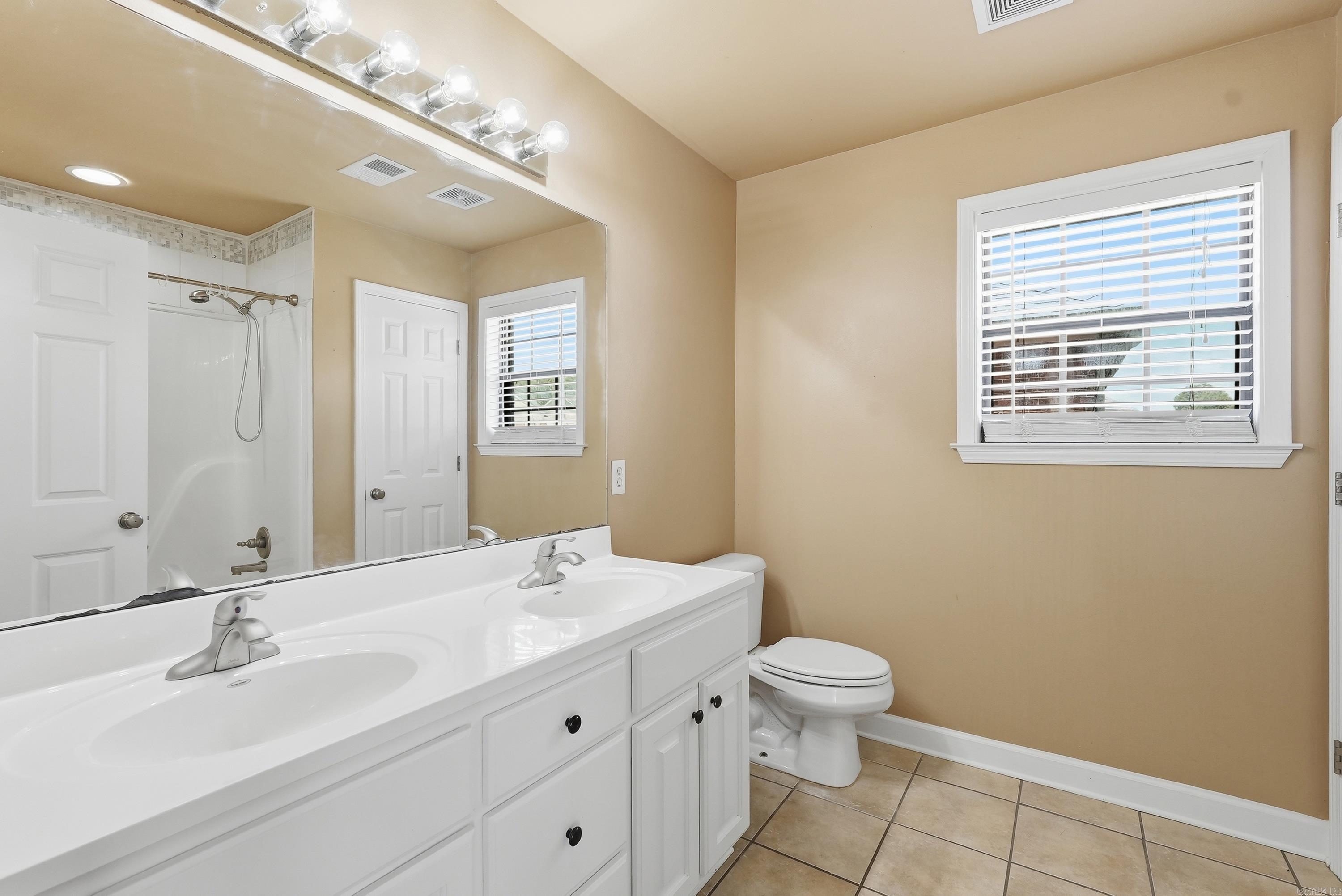 2460 Apple Blossom Property Photo 24