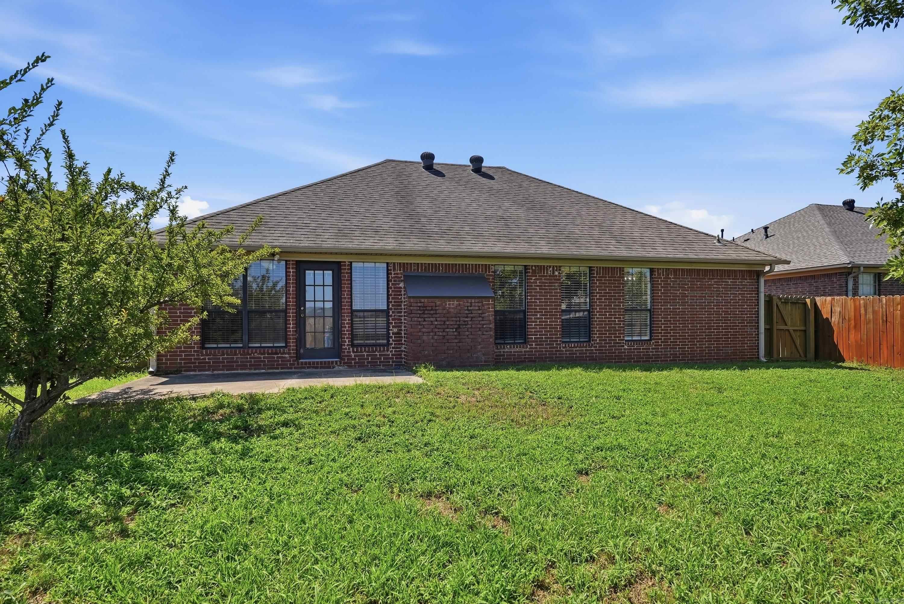 2460 Apple Blossom Property Photo 29