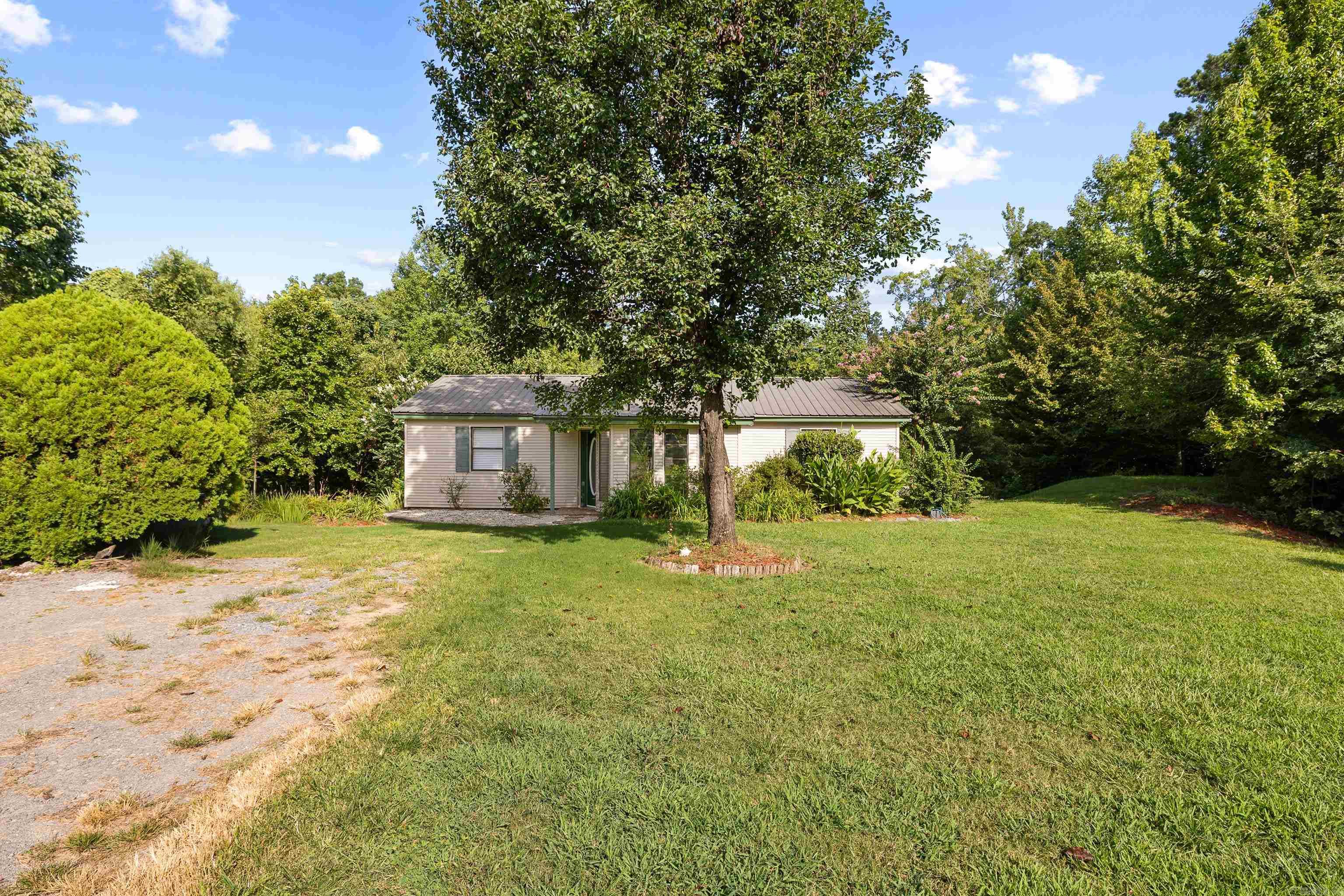 1009 Elm Street Property Photo 11