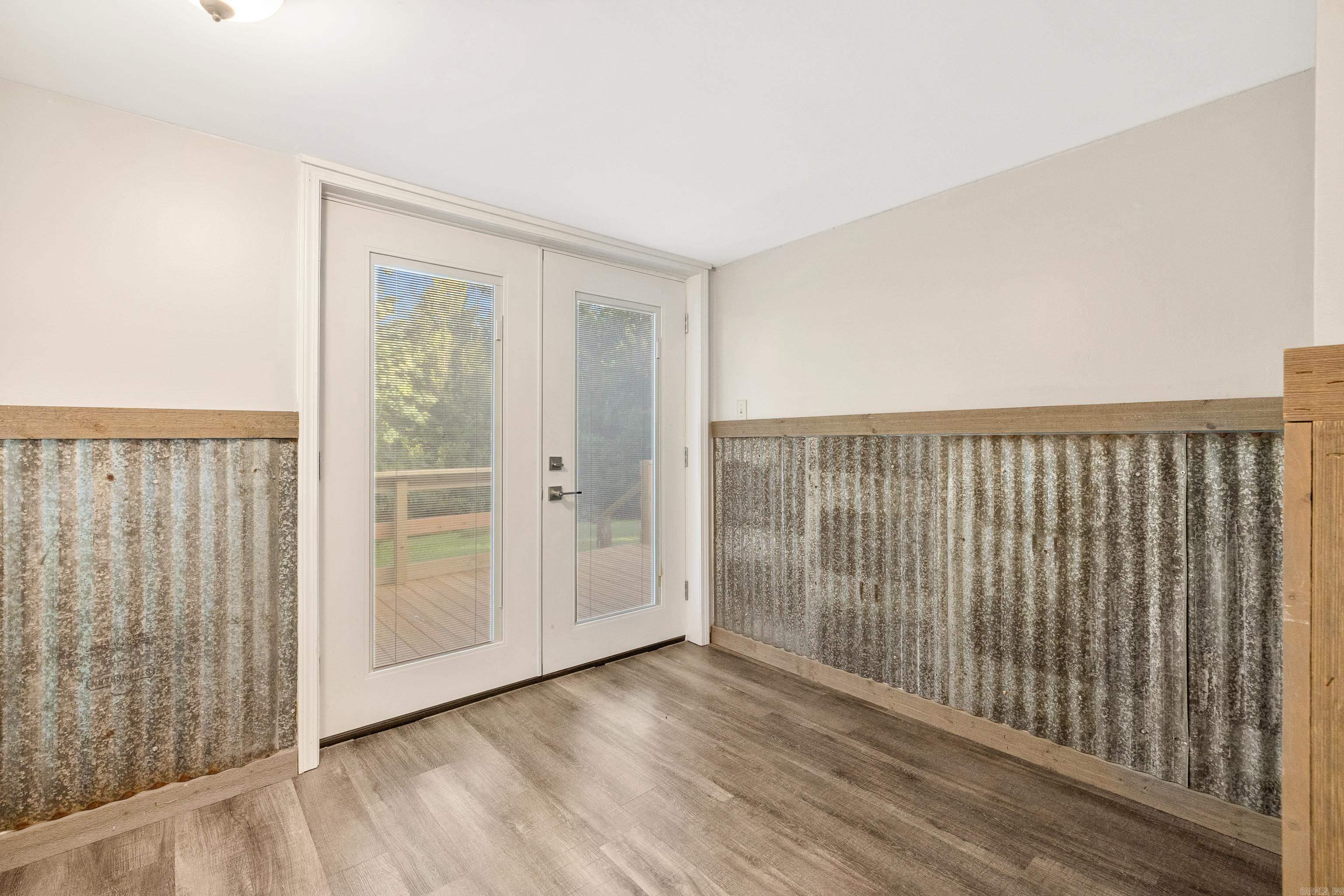 1009 Elm Street Property Photo 16
