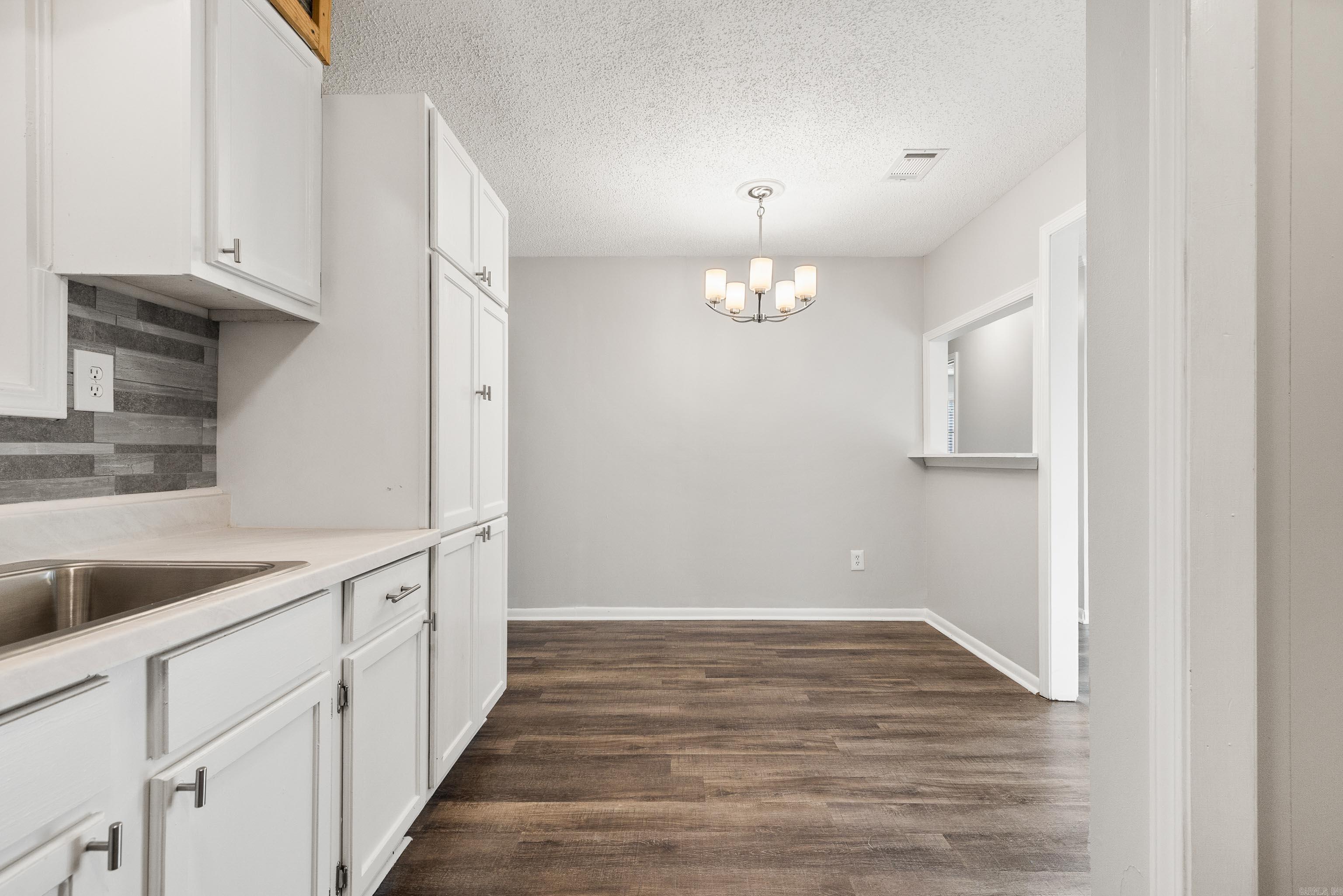 1009 Elm Street Property Photo 19