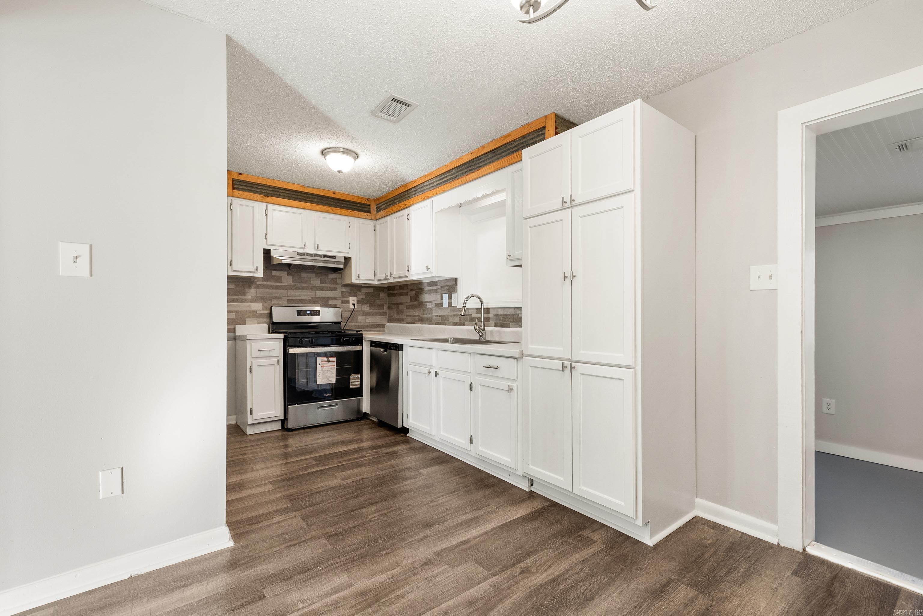 1009 Elm Street Property Photo 21