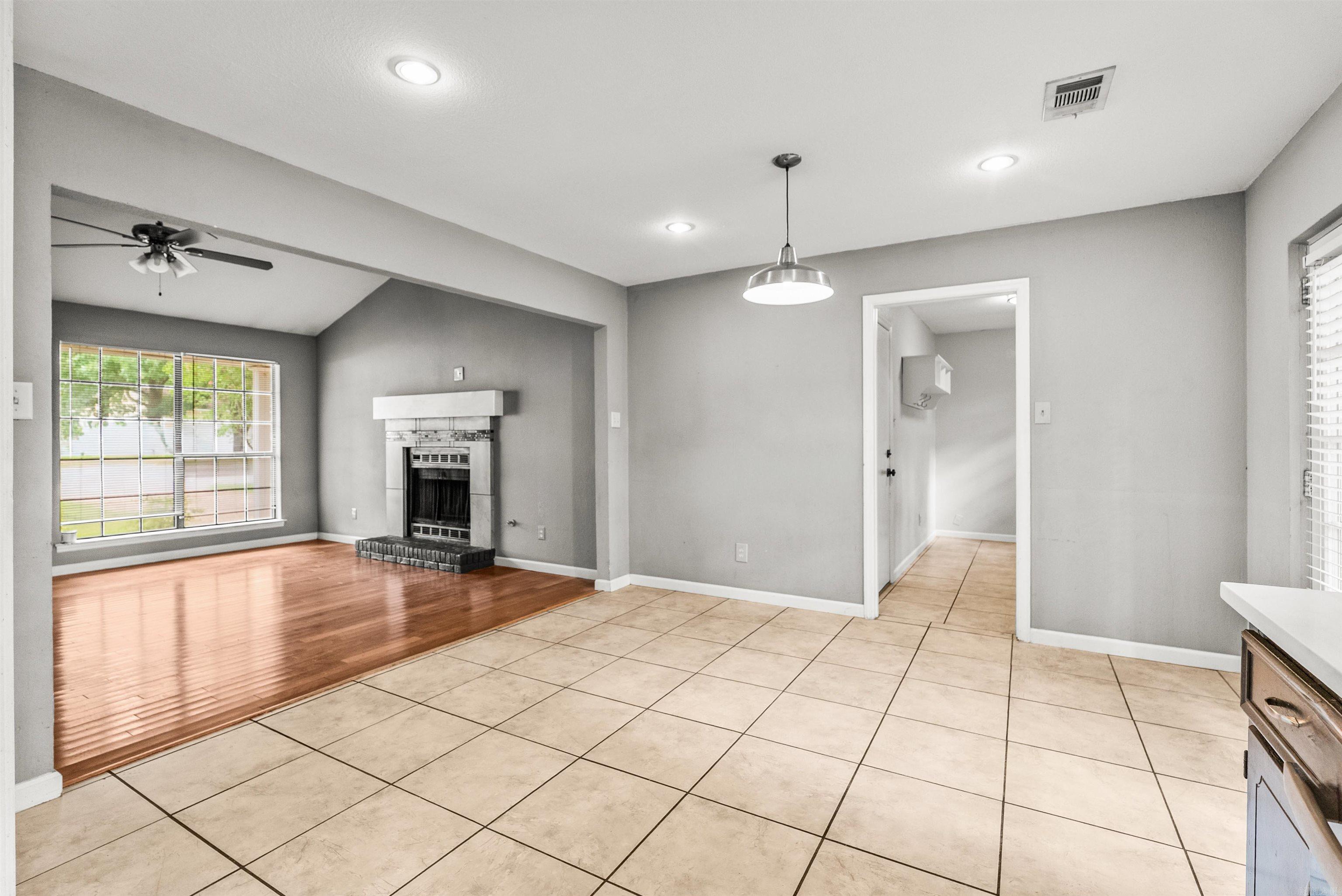 65 Point West Circle Property Photo 8