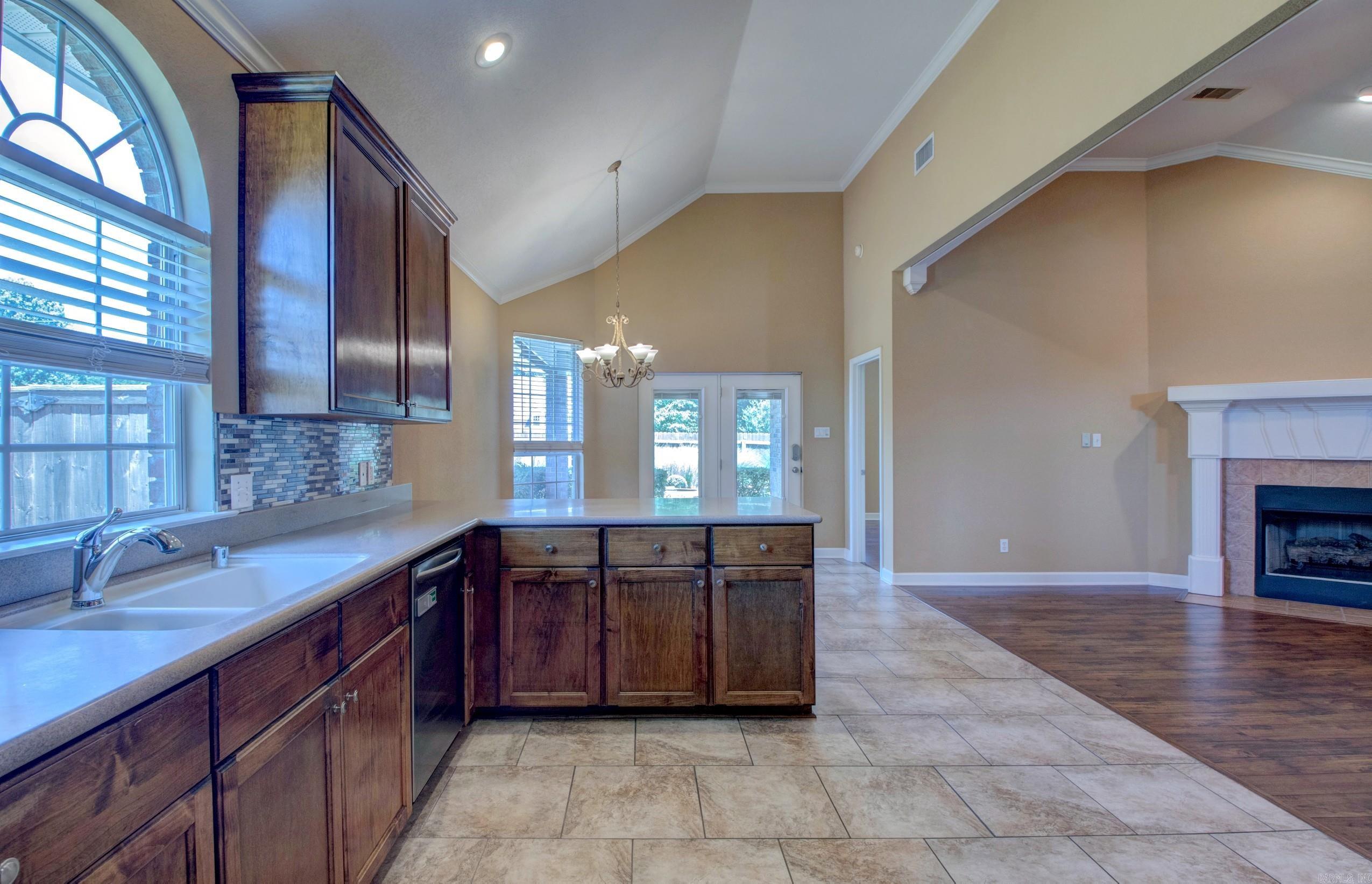 2 Fredonia Court Property Photo 9