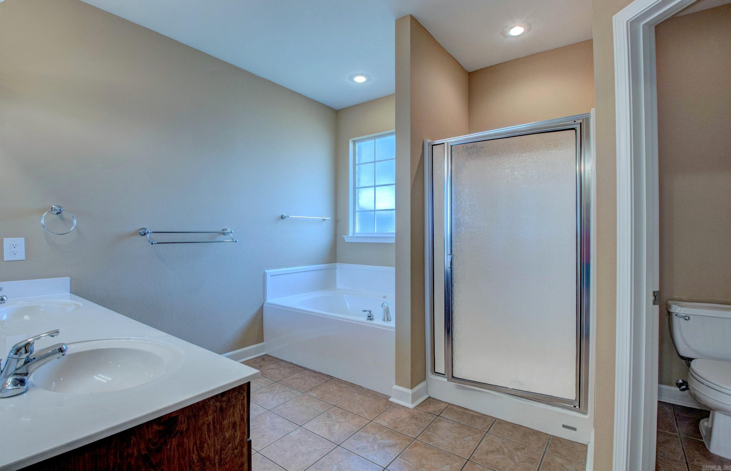 2 Fredonia Court Property Photo 23