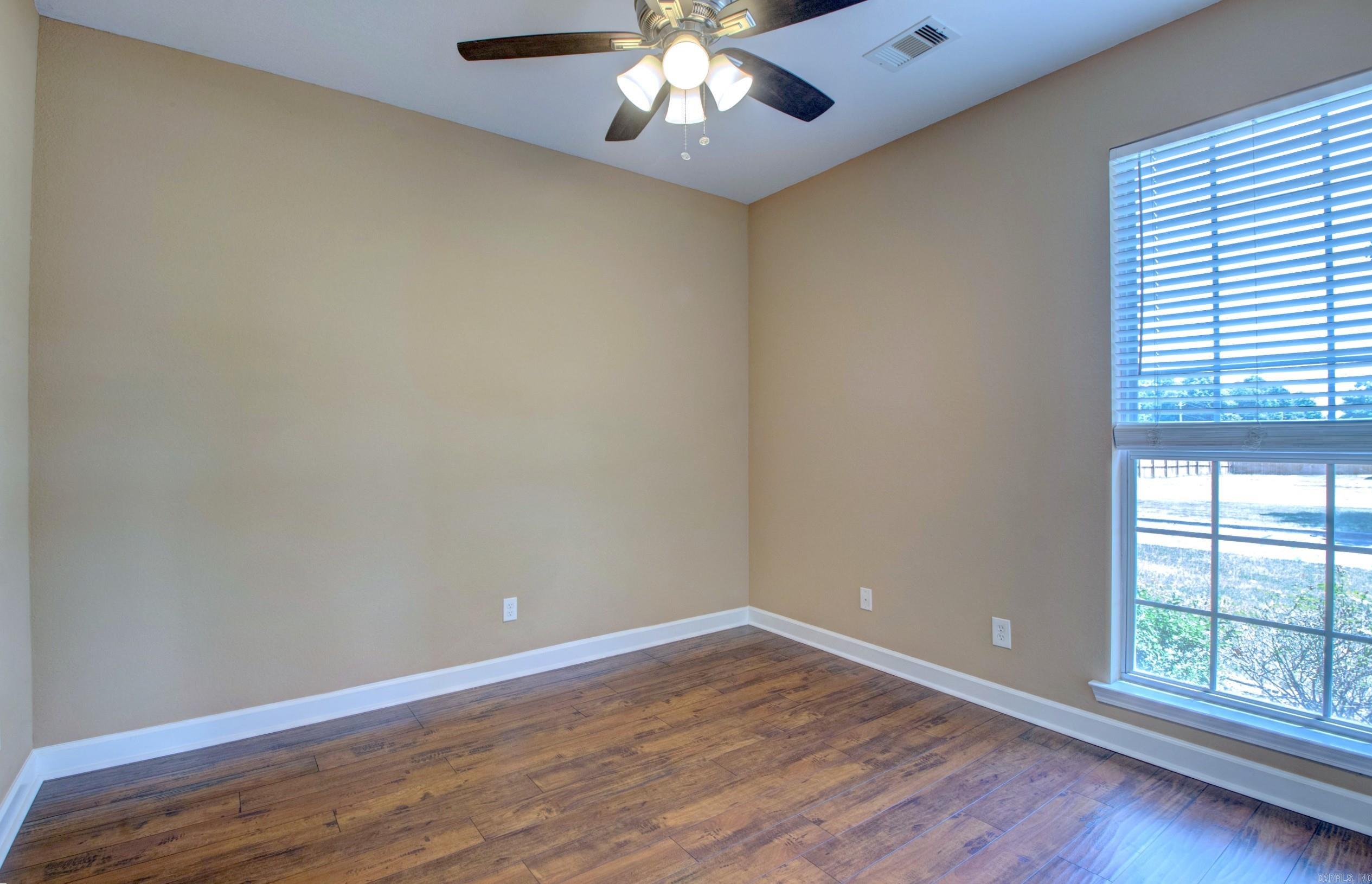 2 Fredonia Court Property Photo 33