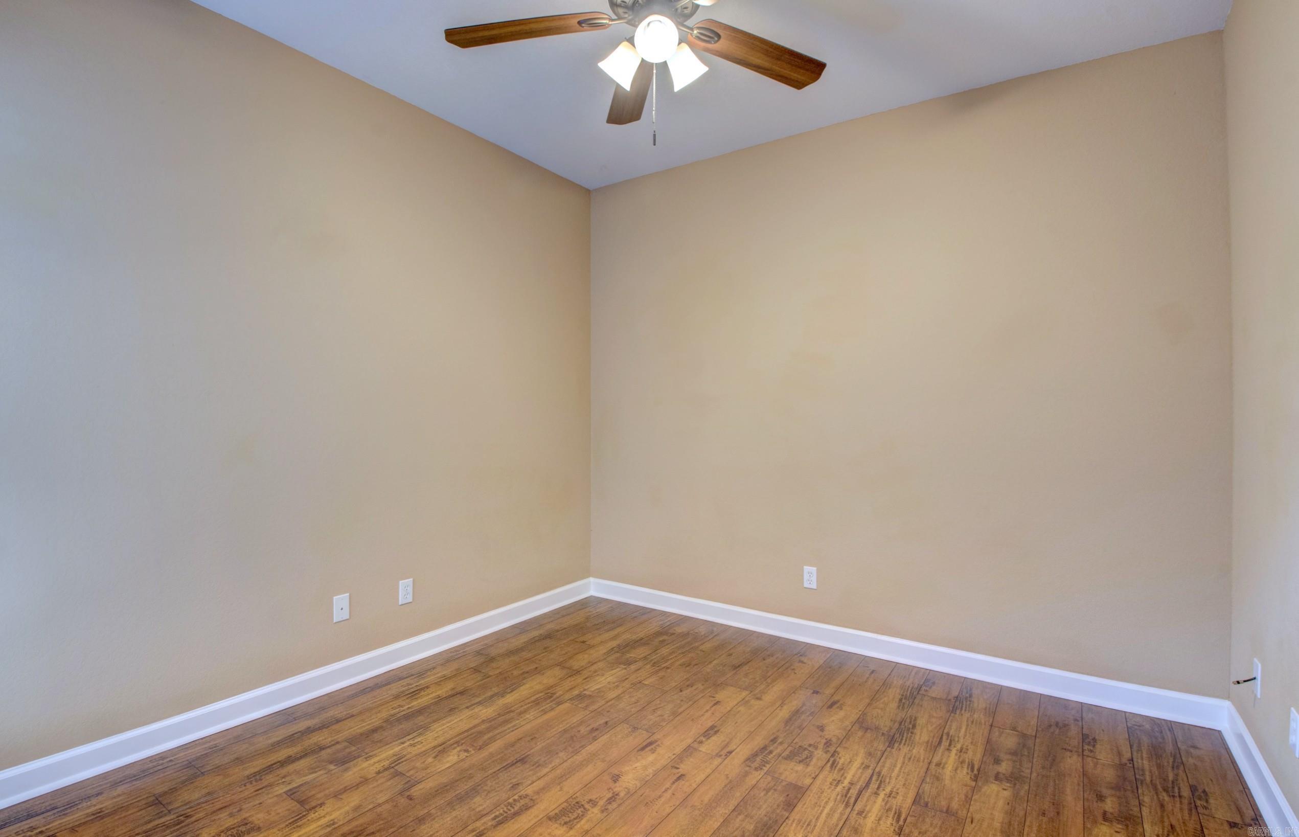 2 Fredonia Court Property Photo 37
