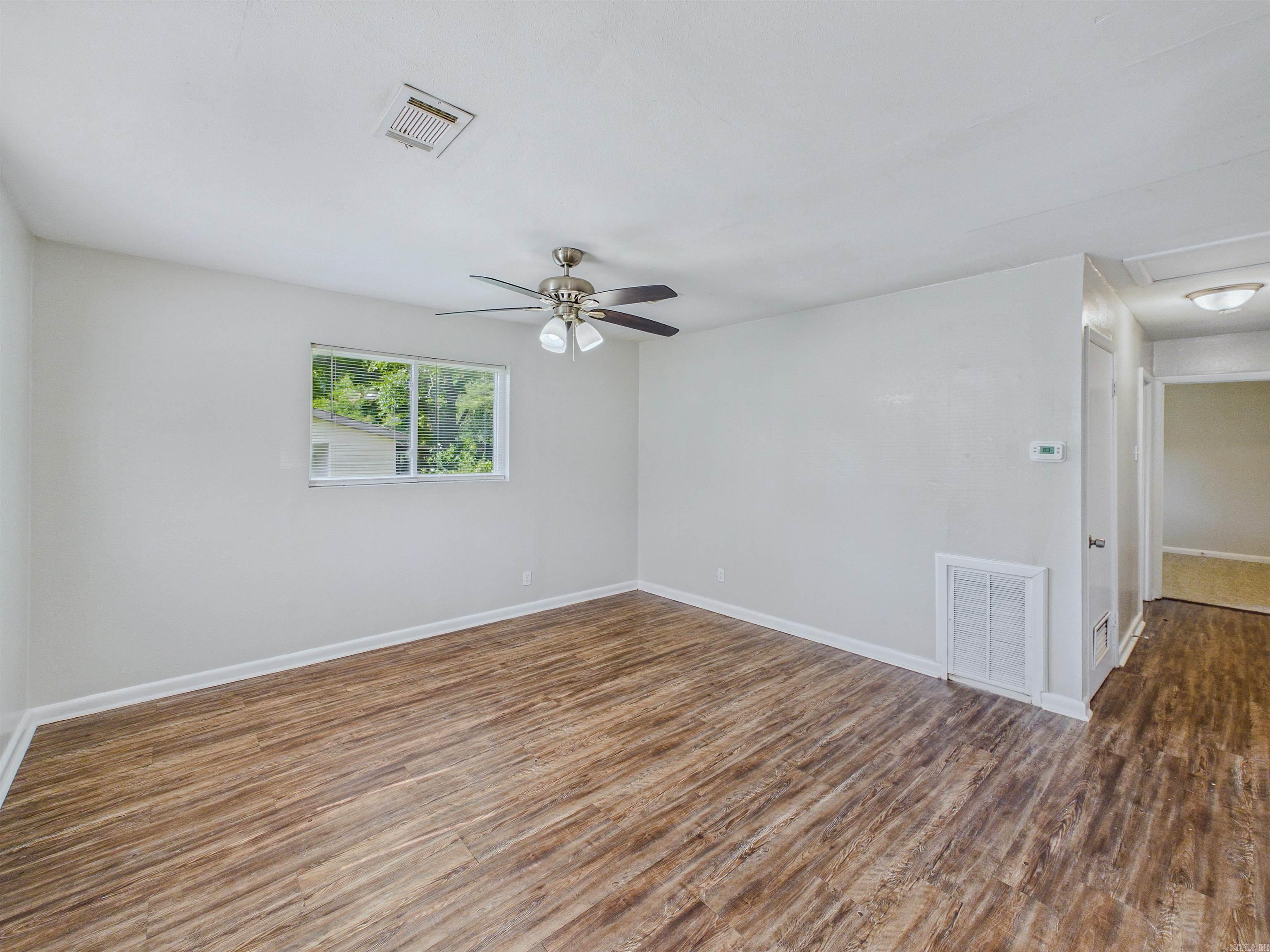 2816 Boyd Street Property Photo 9