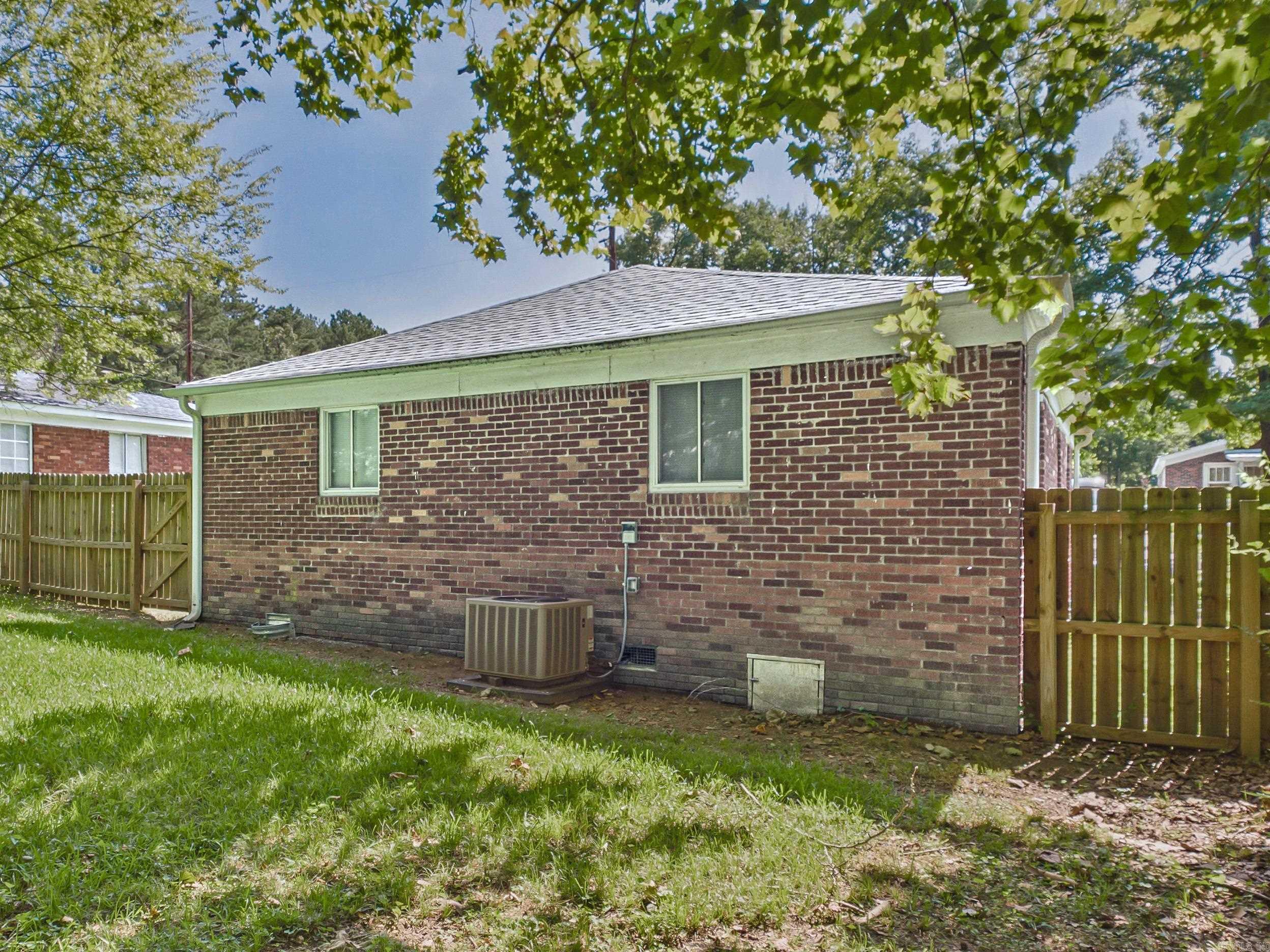 2816 Boyd Street Property Photo 18