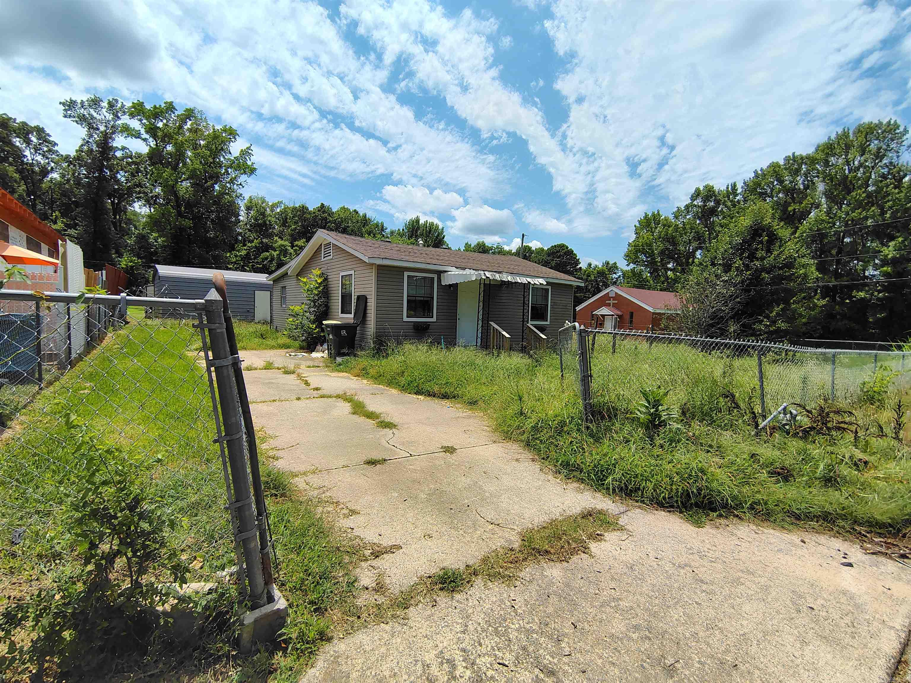 2101 Simpson Street Property Photo 10
