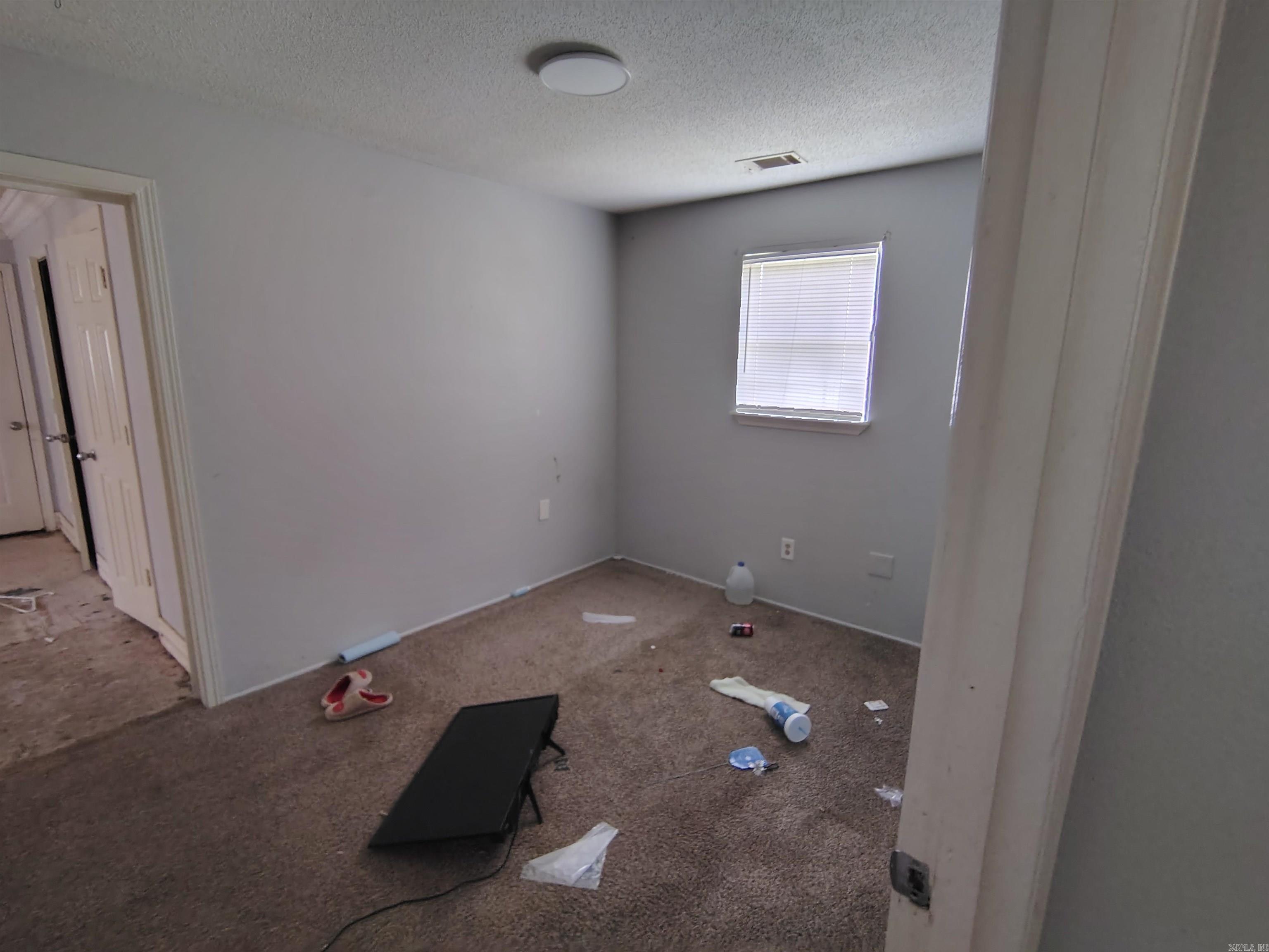 2101 Simpson Street Property Photo 18