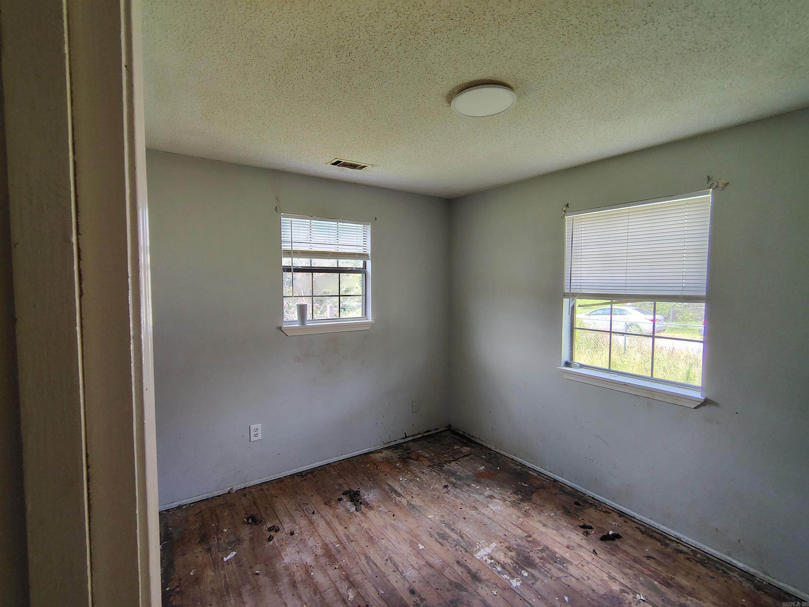2101 Simpson Street Property Photo 22