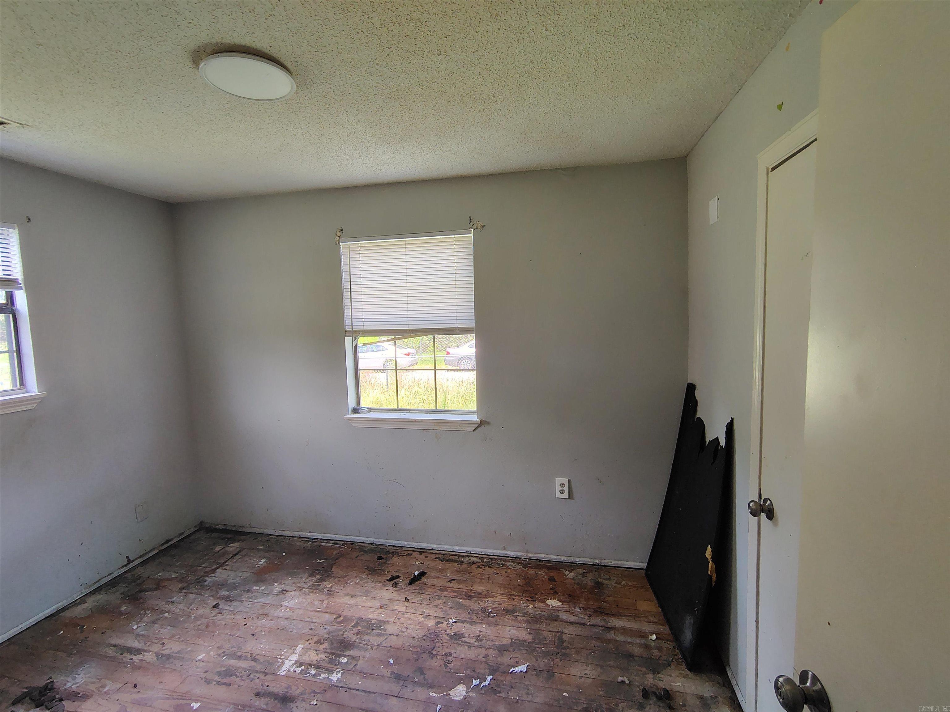 2101 Simpson Street Property Photo 23