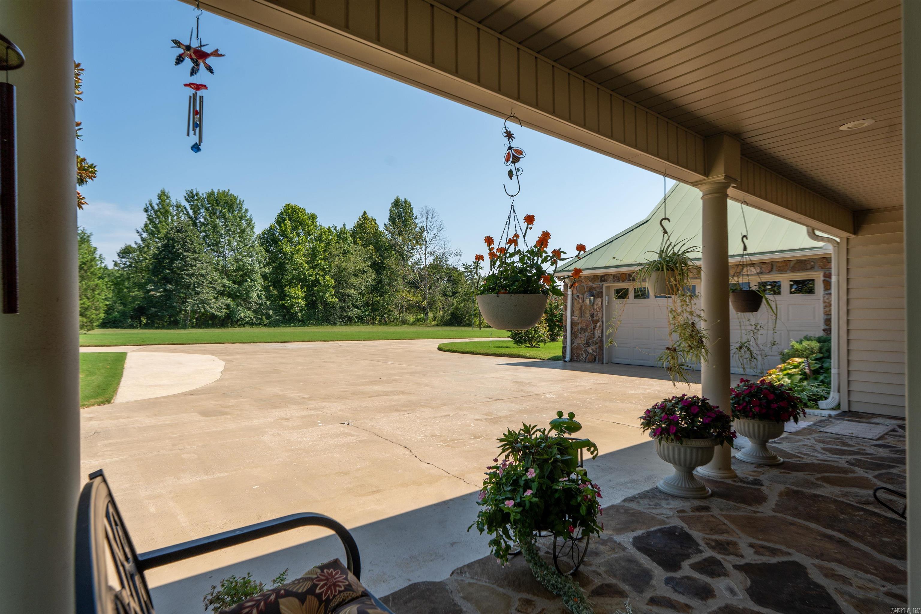 1537 Santa Fe Trail Property Photo 4