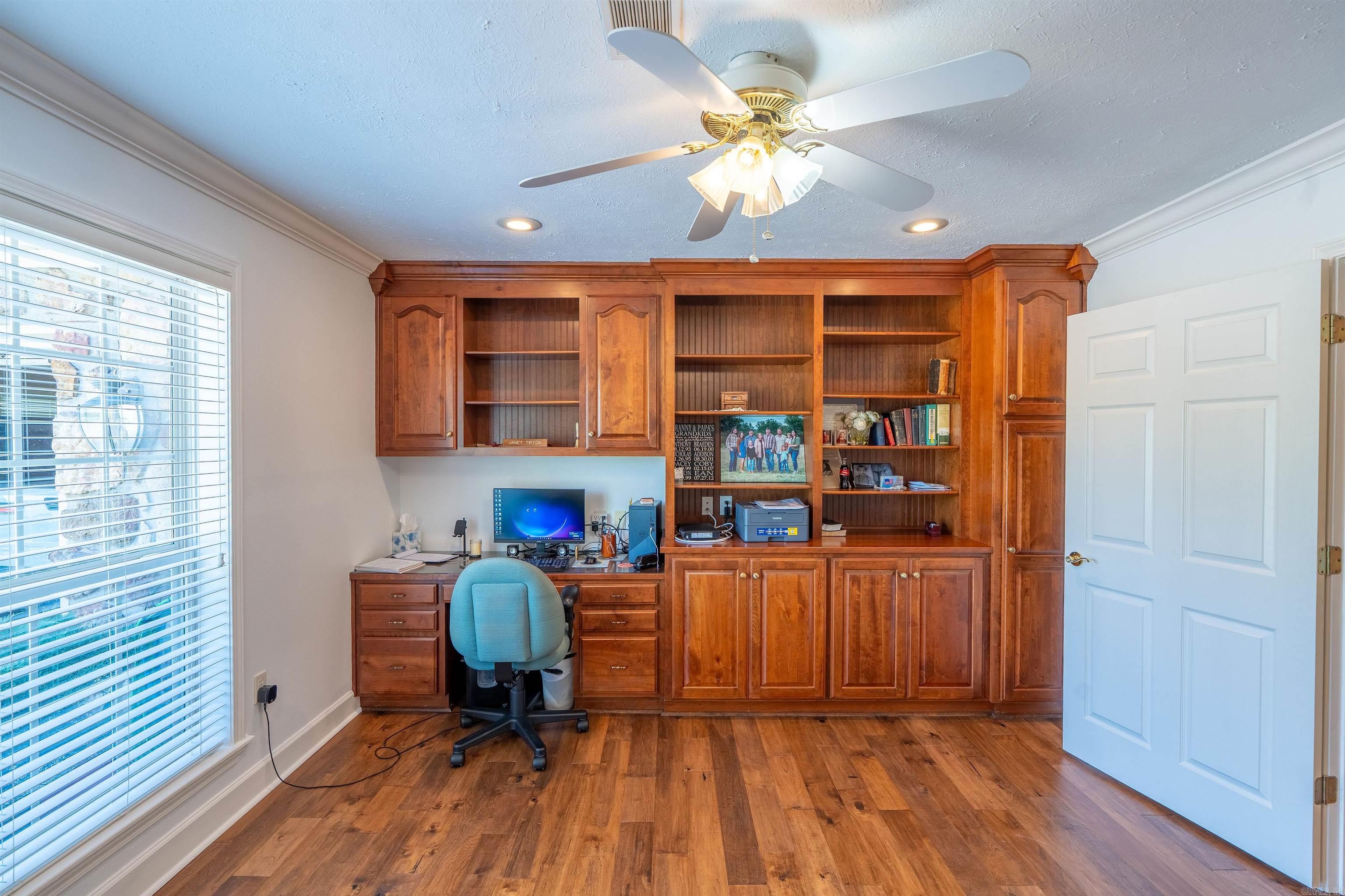 1537 Santa Fe Trail Property Photo 23