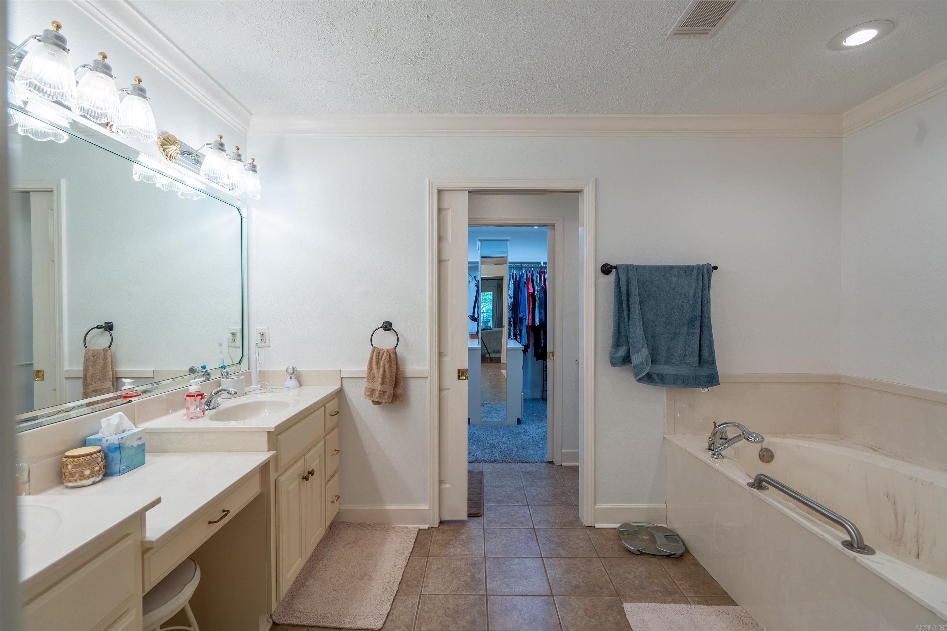 1537 Santa Fe Trail Property Photo 29