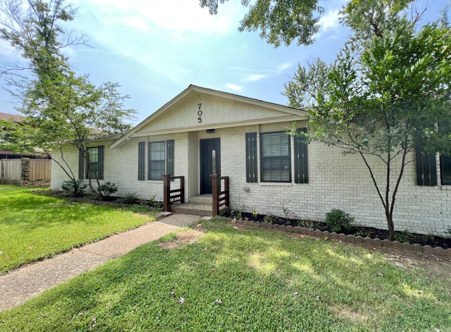 705 Koehler Avenue Property Photo 2