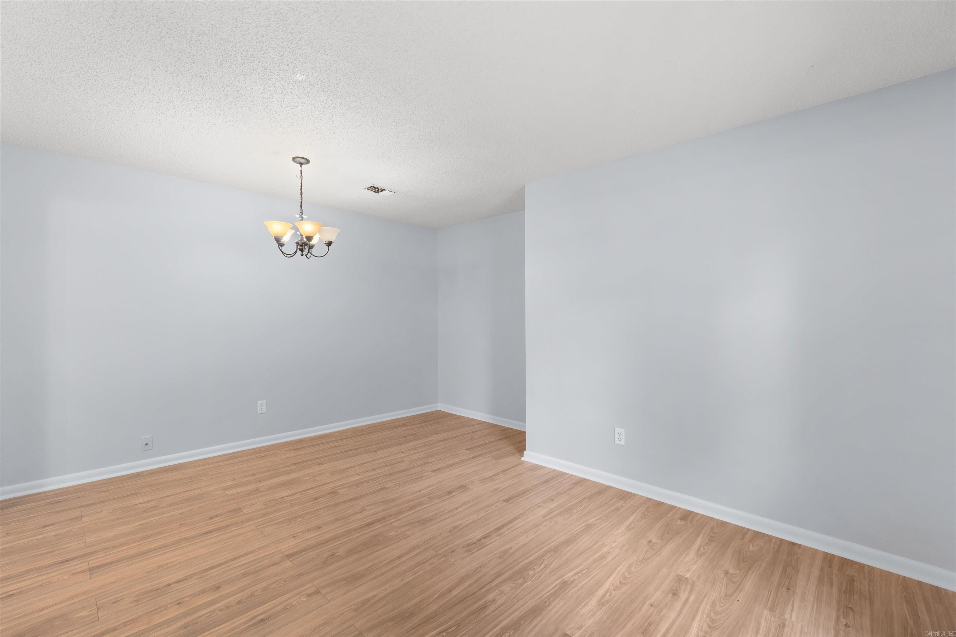 705 Koehler Avenue Property Photo 9