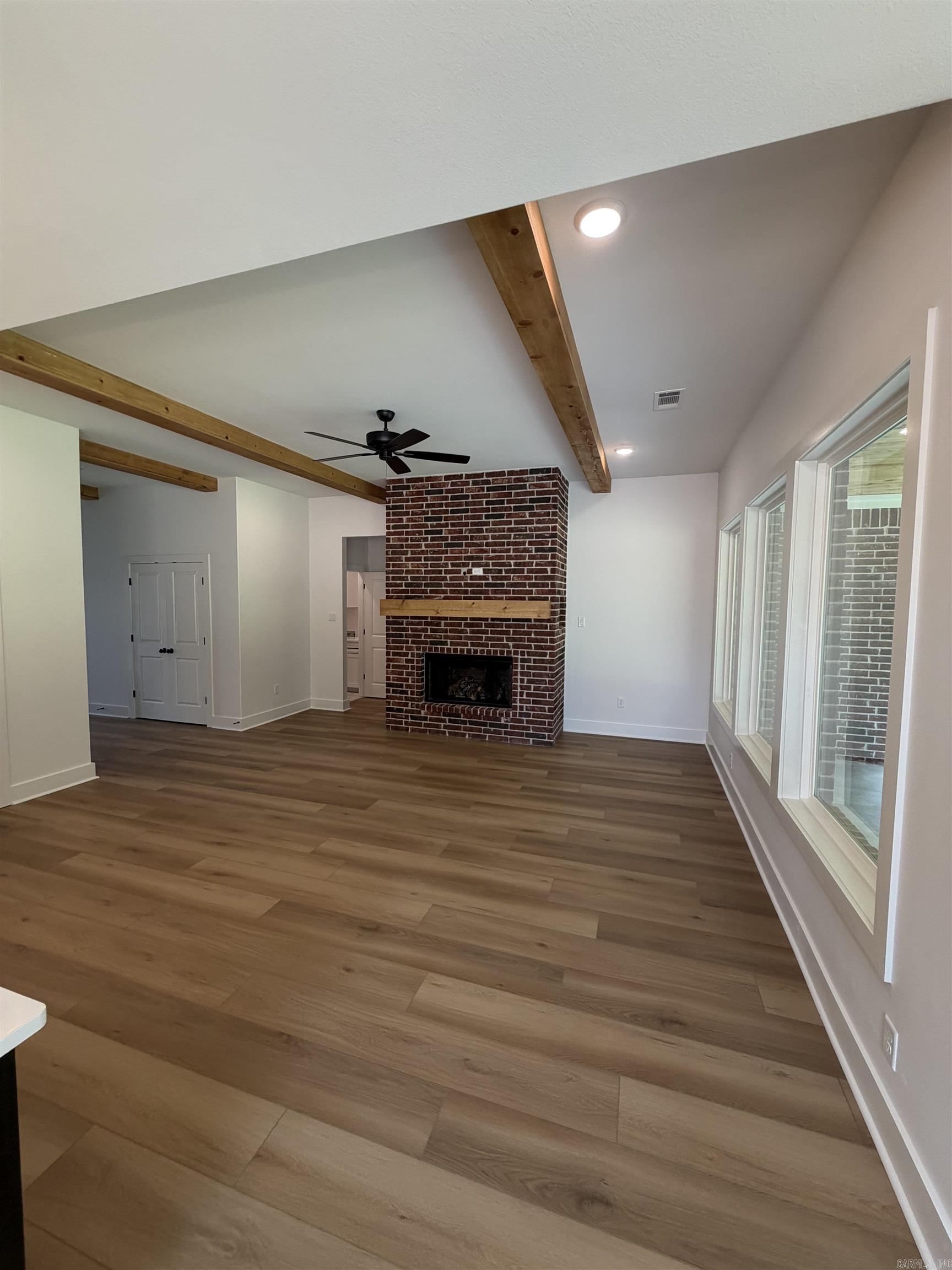 3933 Spencer Crossing Property Photo 4