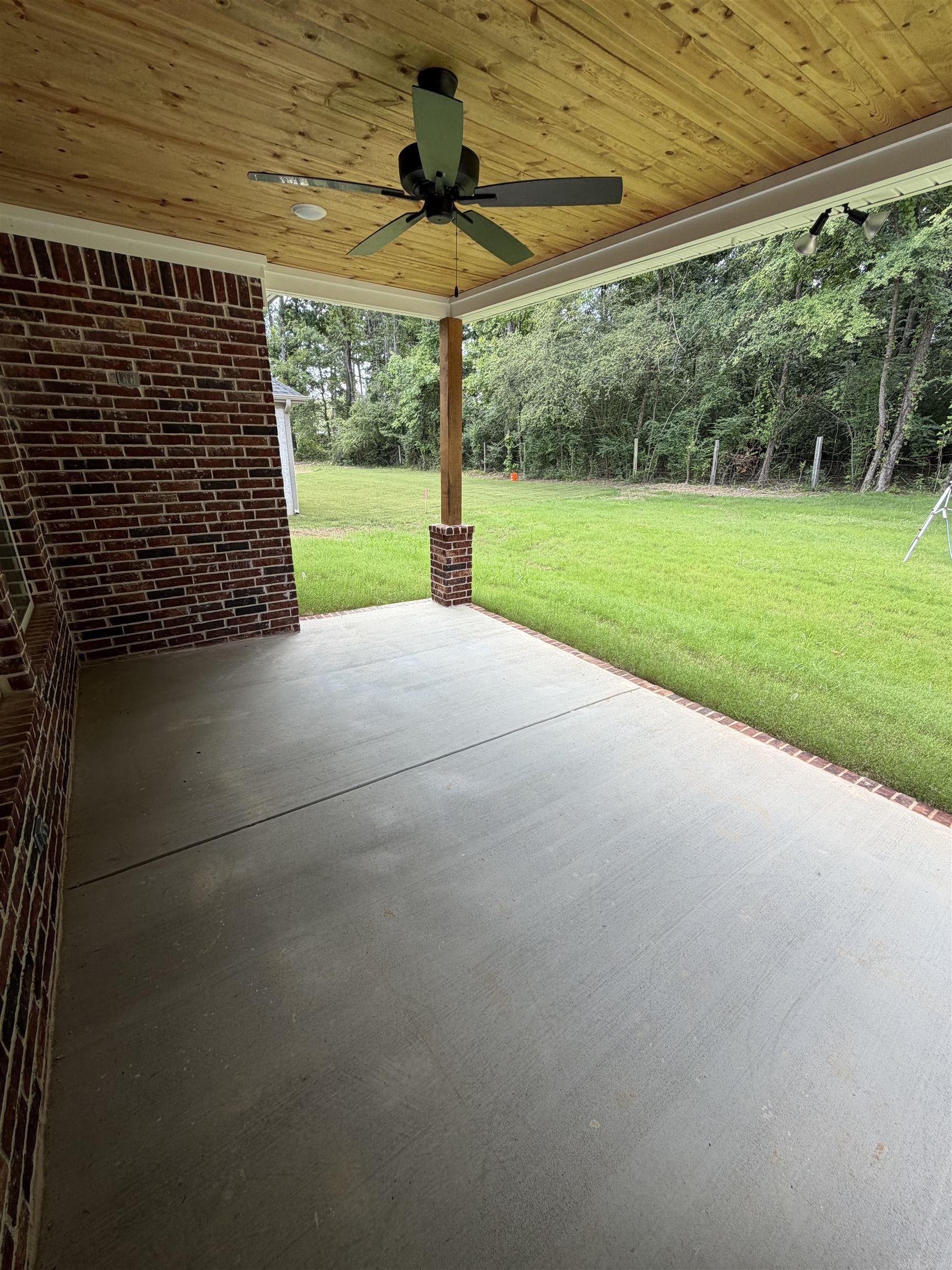 3933 Spencer Crossing Property Photo 21