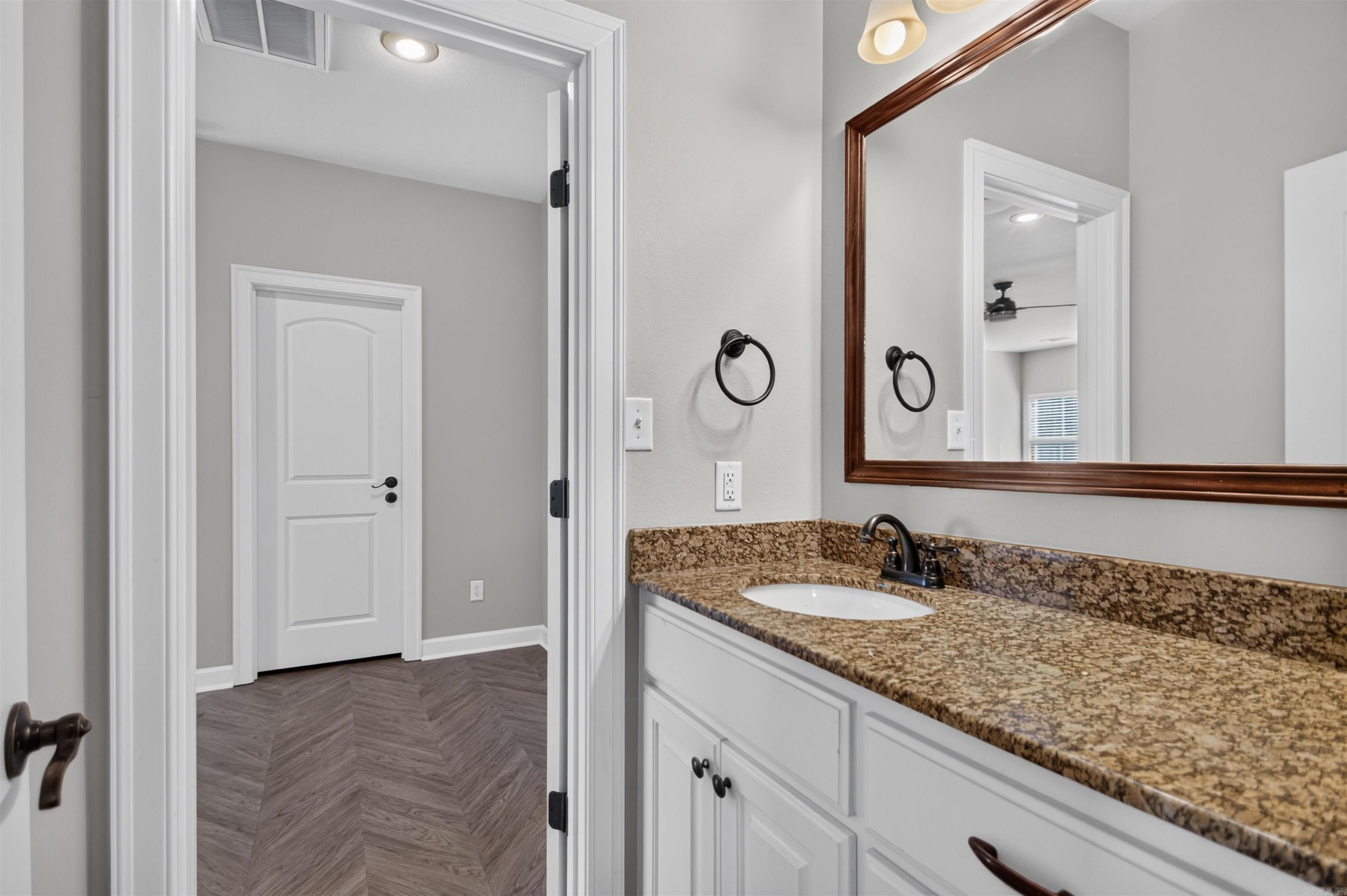 11071 Stonehill Drive Property Photo 23