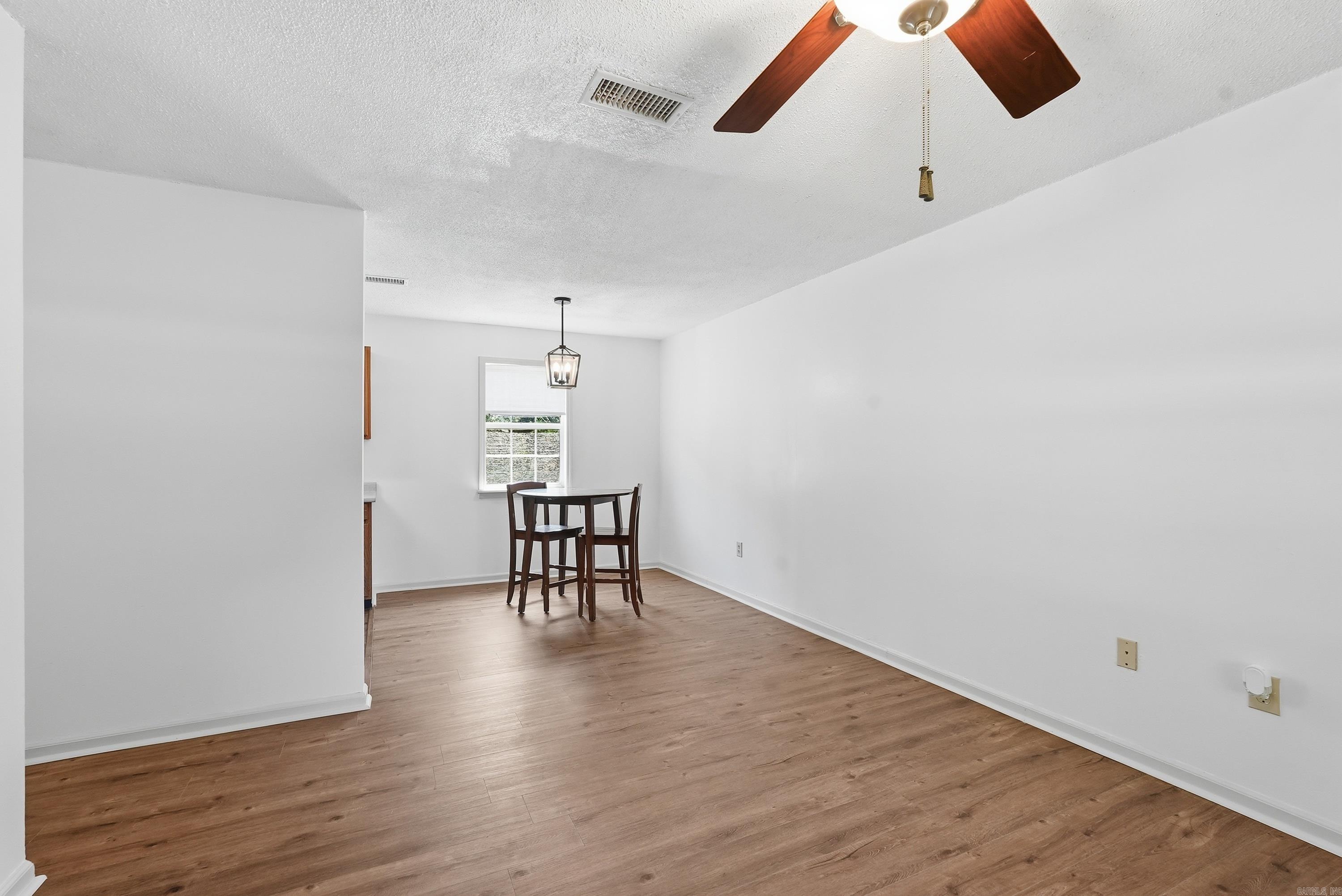 60 Azalea Loop Property Photo 4