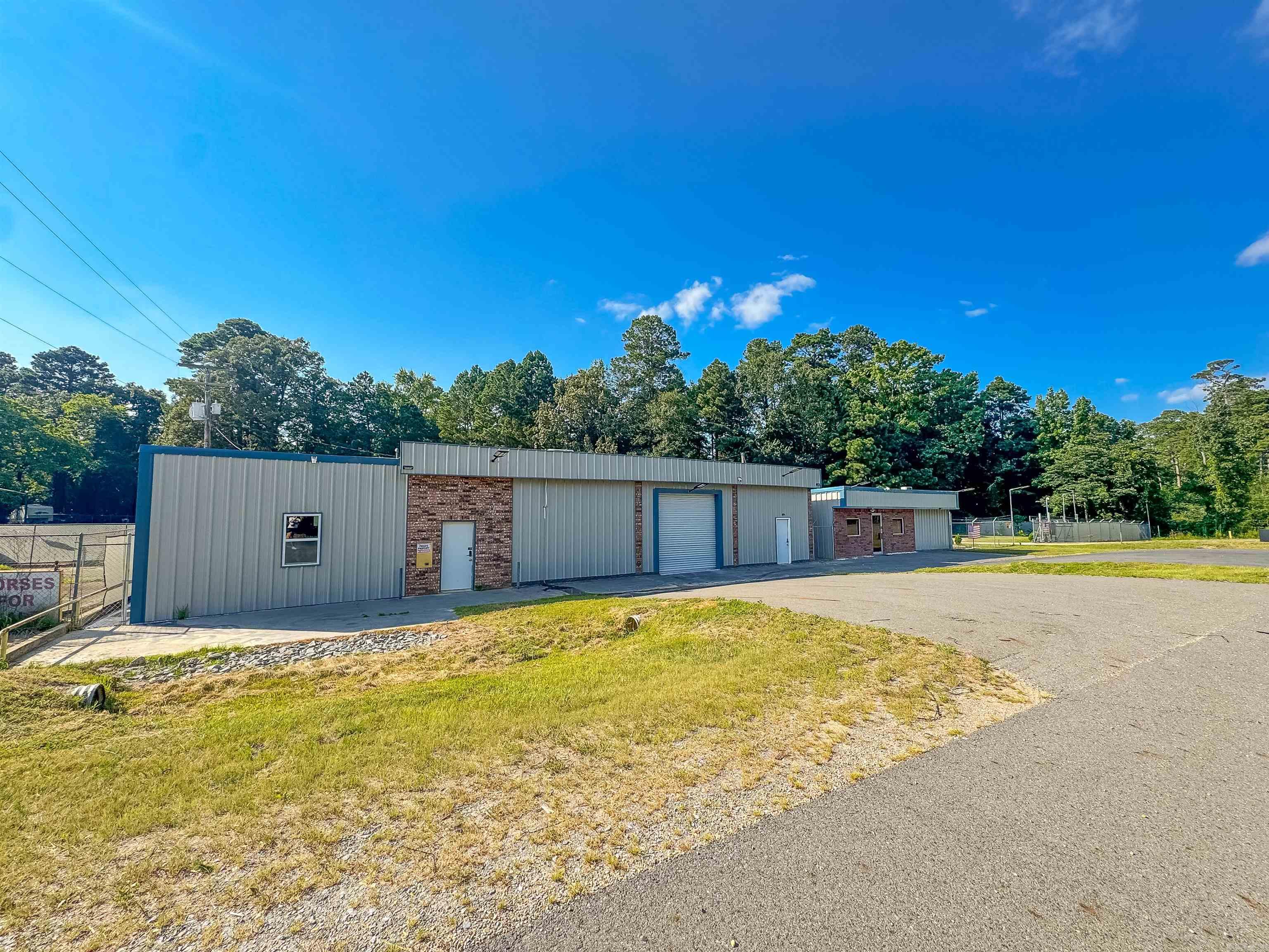 7942 Calion Highway Property Photo 3