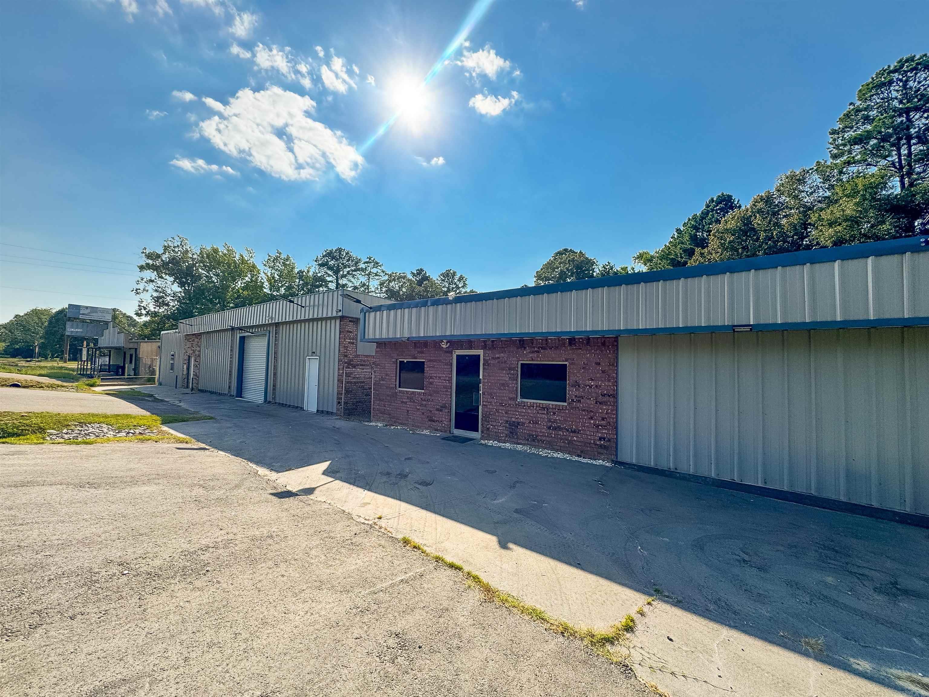 7942 Calion Highway Property Photo 4