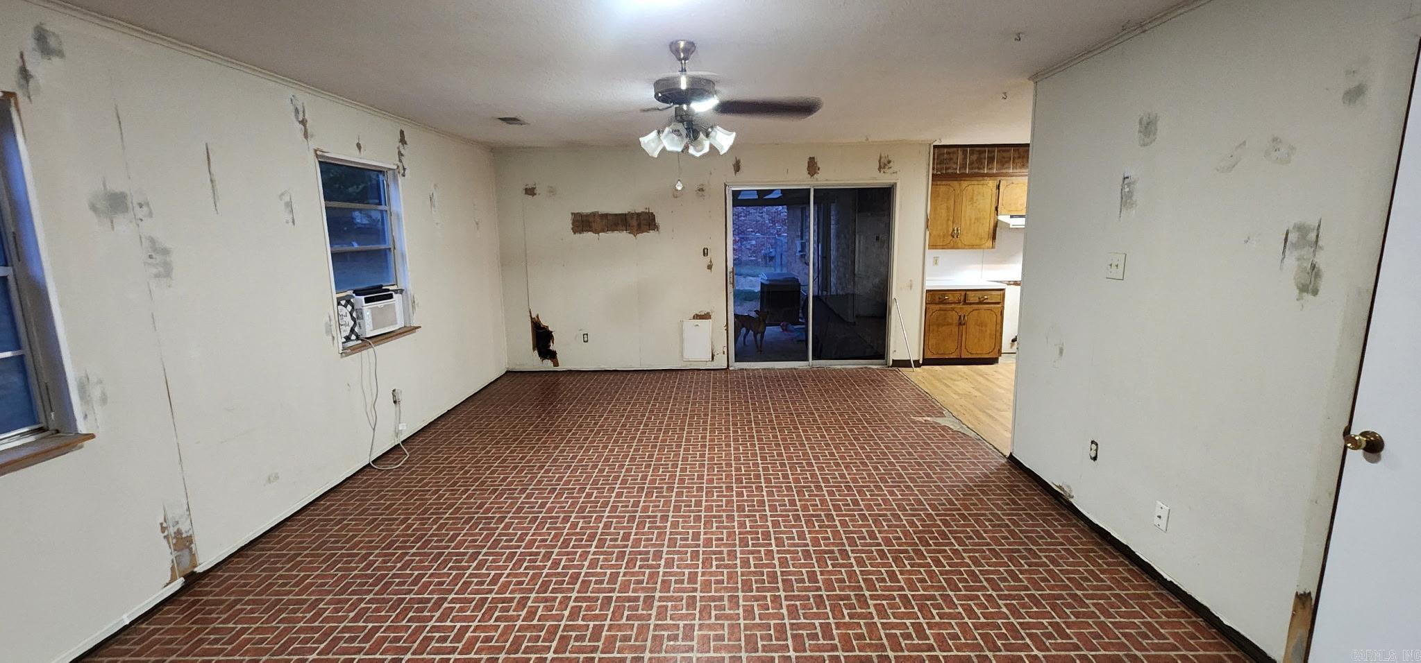 504 Newcomb Drive Property Photo 3