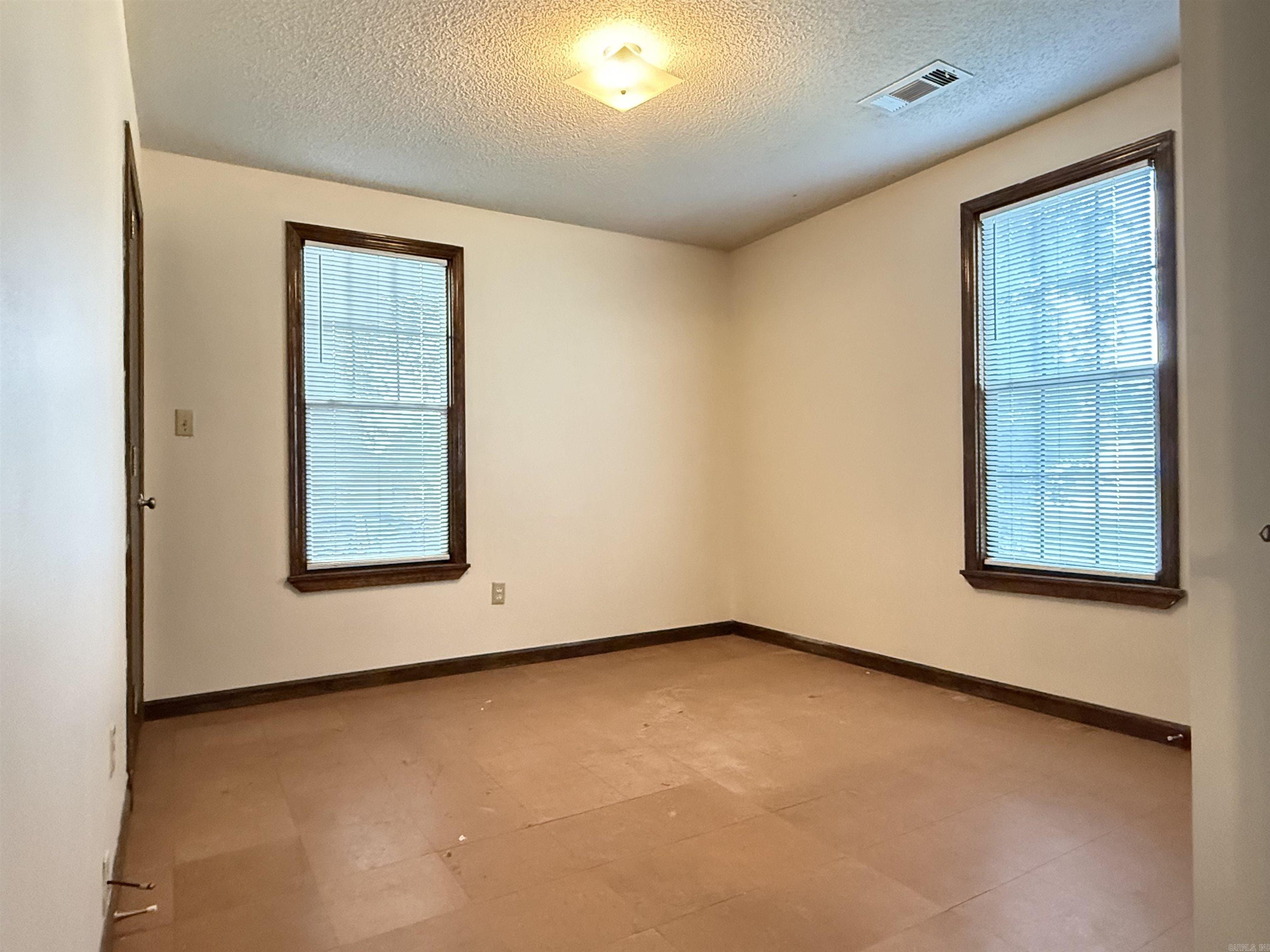 2105 Dennison Street Property Photo 6