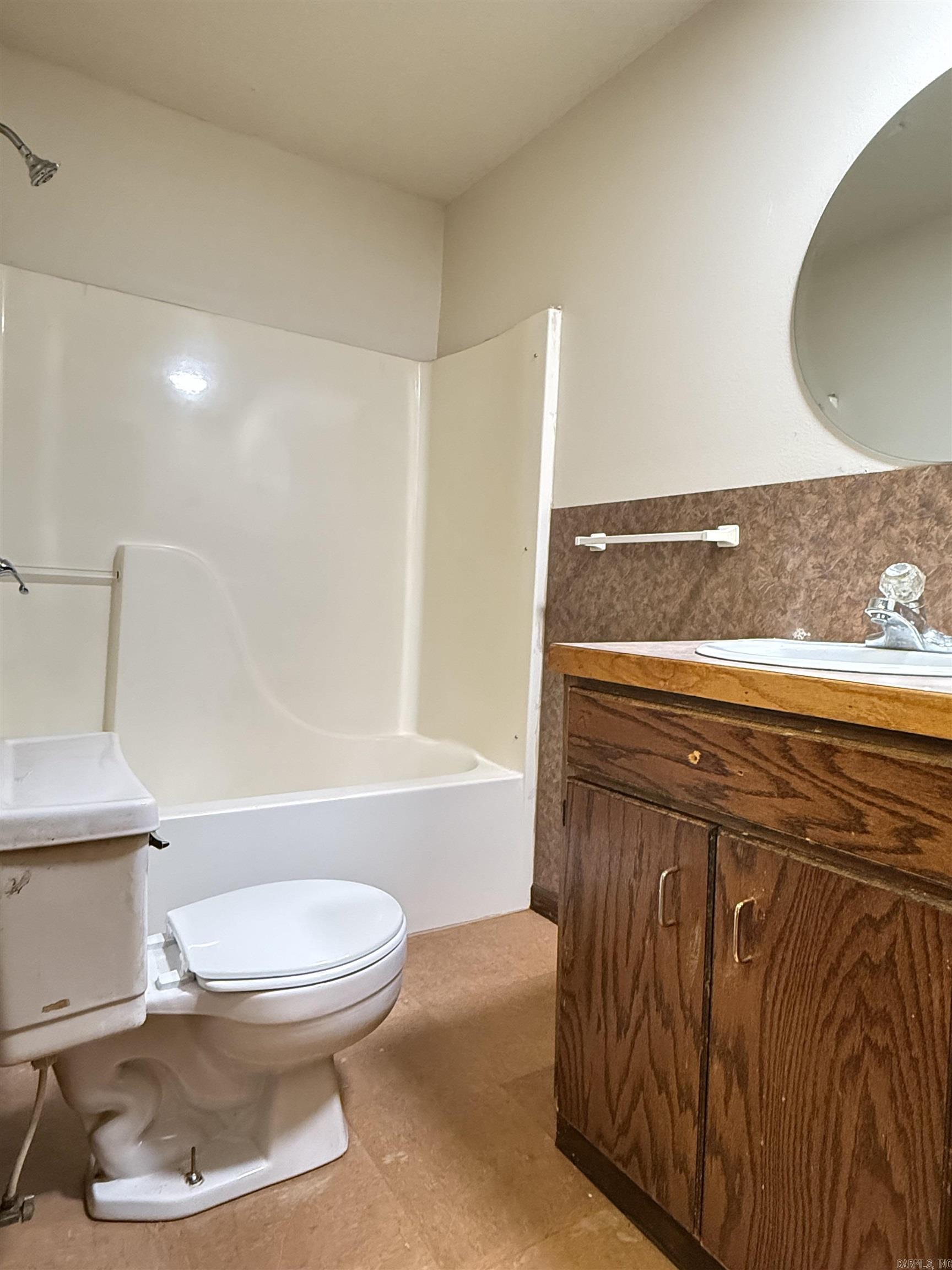 2105 Dennison Street Property Photo 8