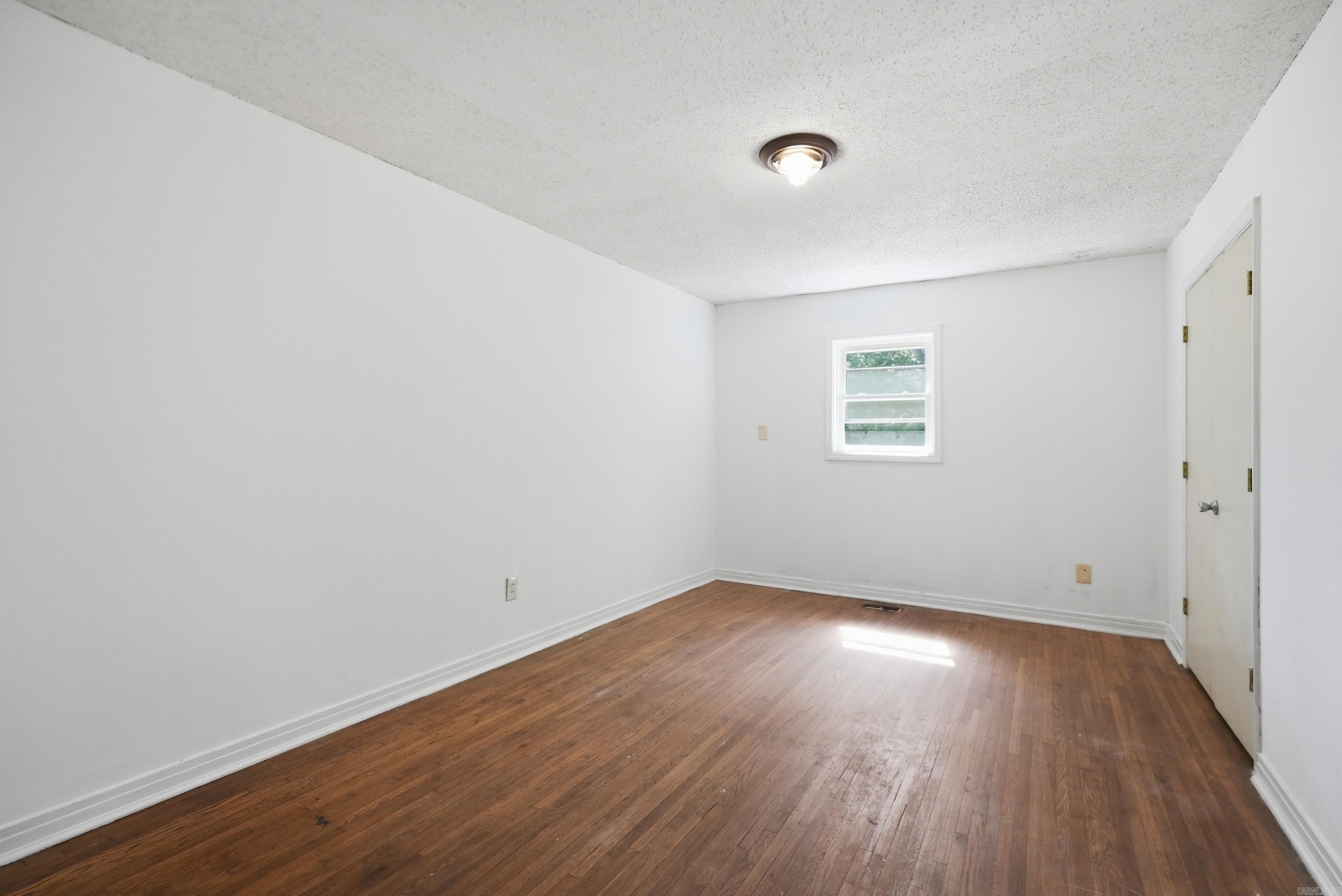 2212 Fair Park Boulevard Property Photo 17