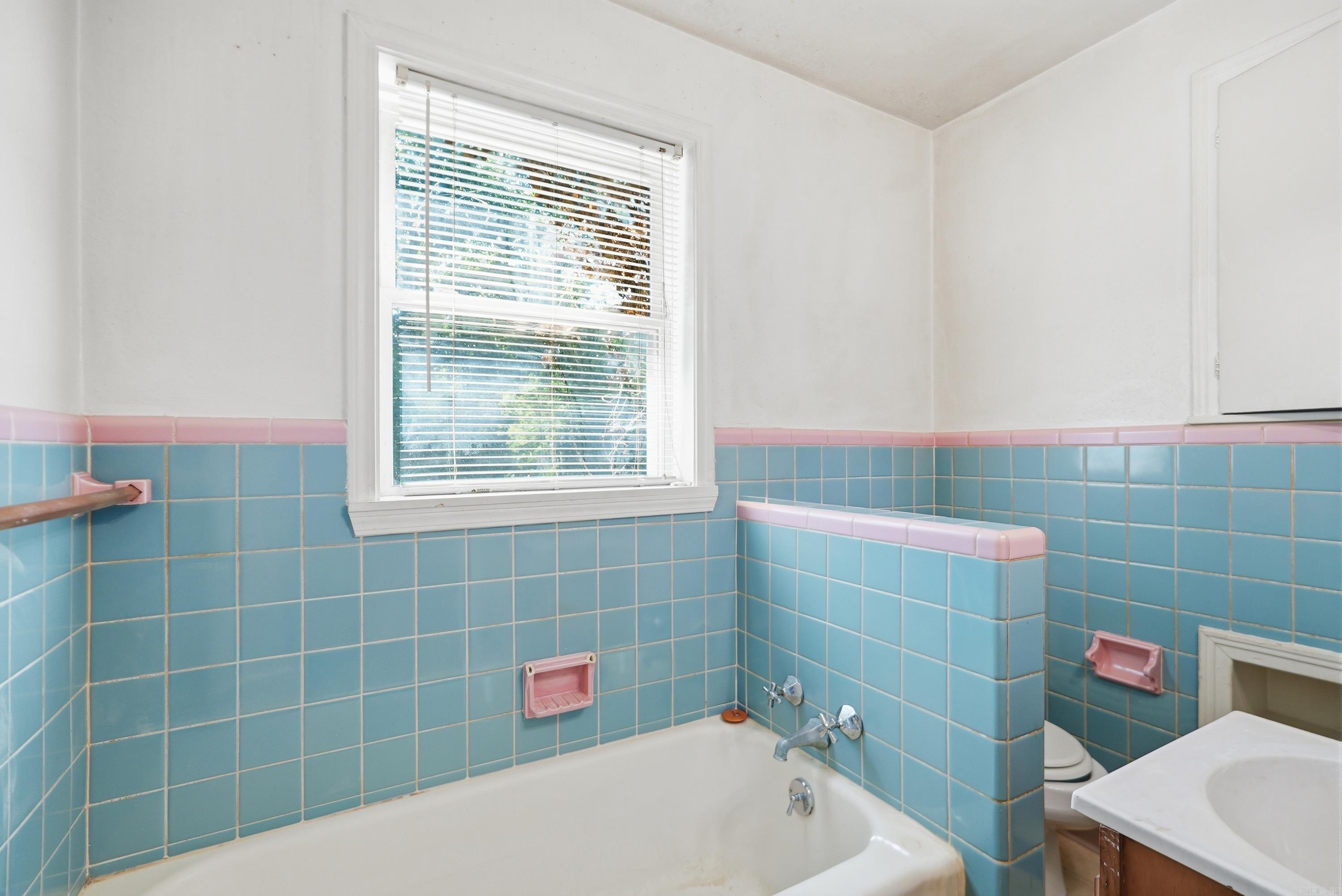 2212 Fair Park Boulevard Property Photo 20