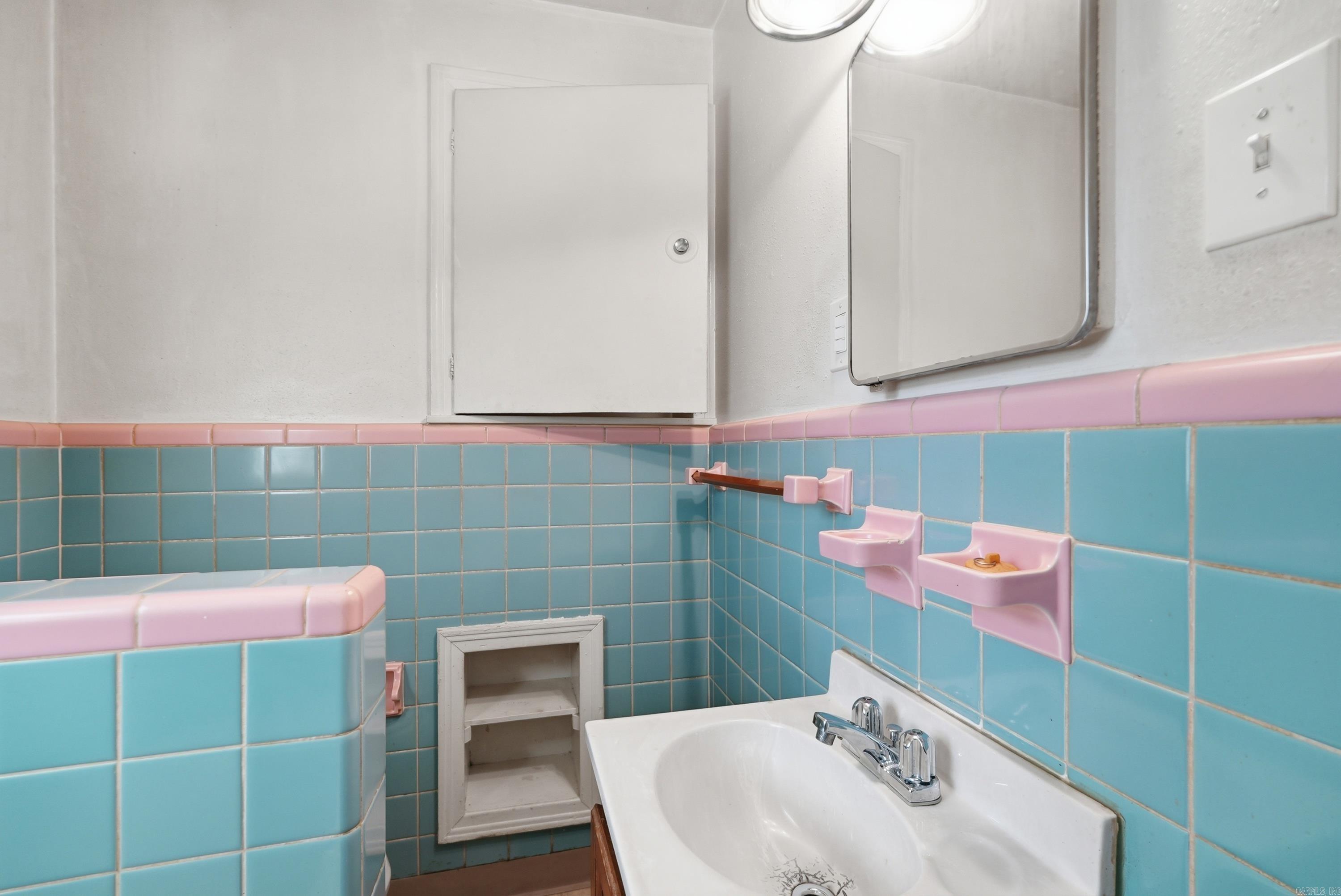 2212 Fair Park Boulevard Property Photo 21