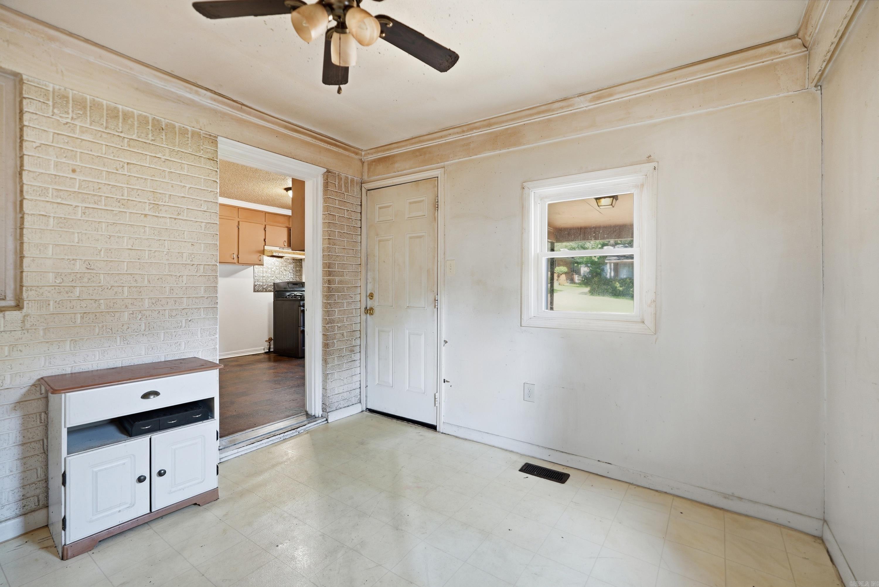 2212 Fair Park Boulevard Property Photo 24